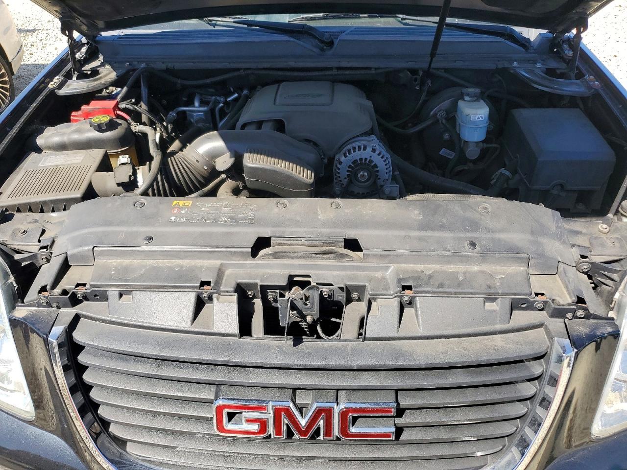 2013 Gmc Yukon Sle Black vin: 1GKS1AE06DR275446