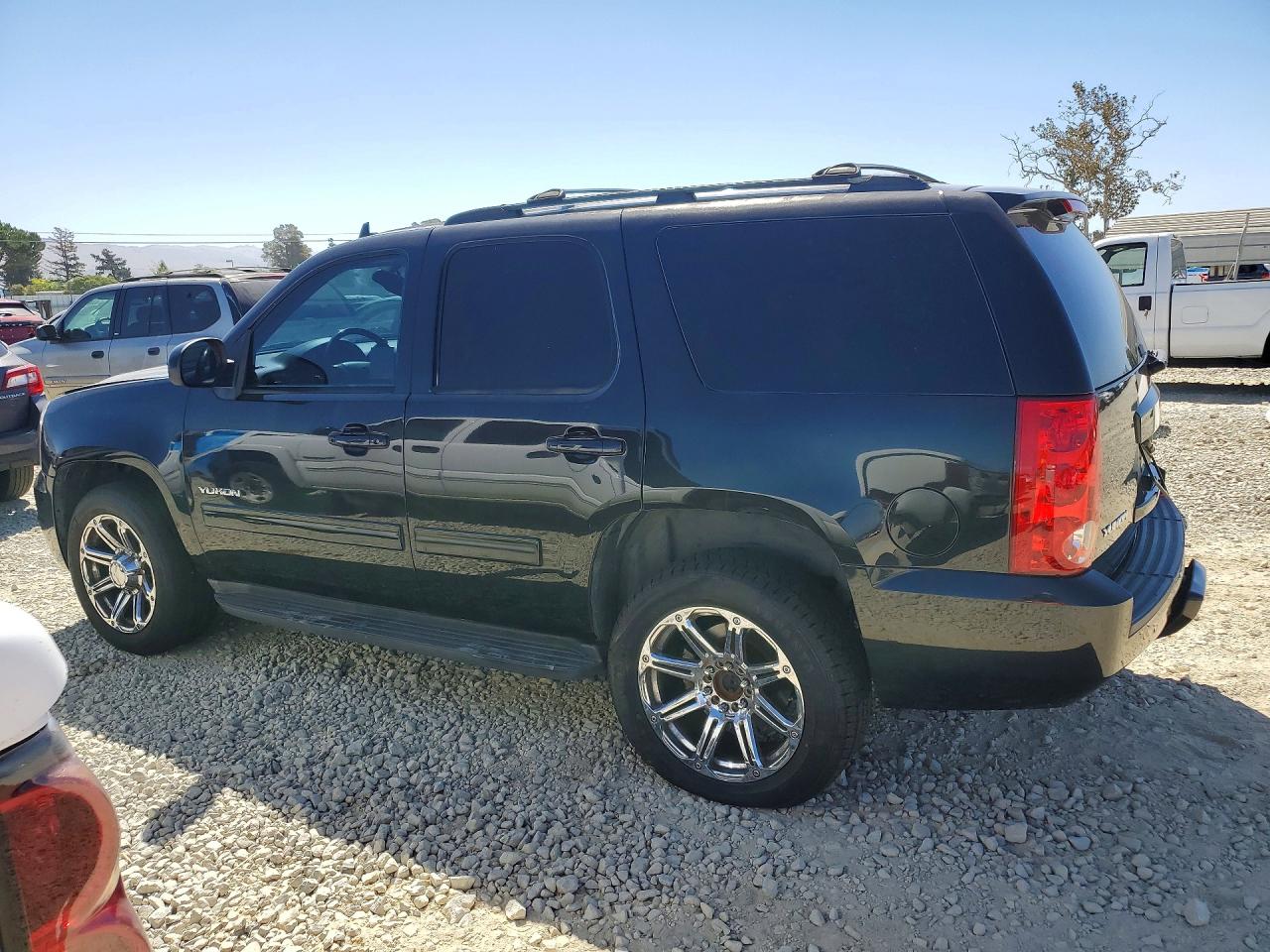 2013 Gmc Yukon Sle Black vin: 1GKS1AE06DR275446