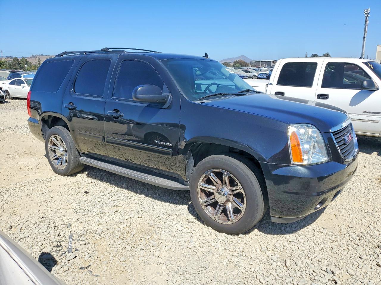 2013 Gmc Yukon Sle Black vin: 1GKS1AE06DR275446