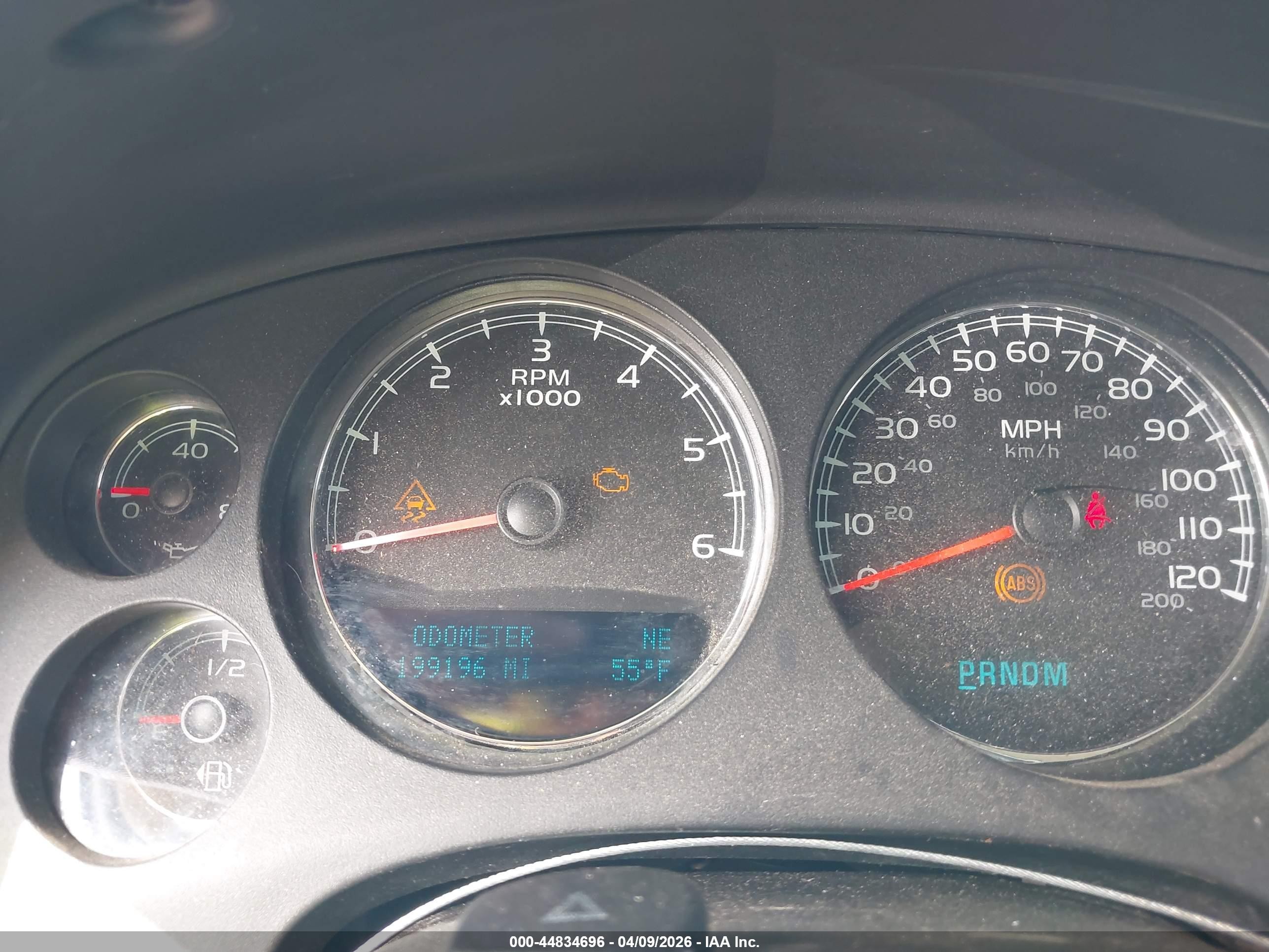 2011 Gmc Yukon Sle Серебряный vin: 1GKS1AE09BR159378