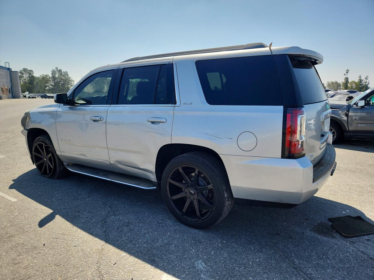 2015 Gmc Yukon Sle Серый vin: 1GKS1AEC1FR275934