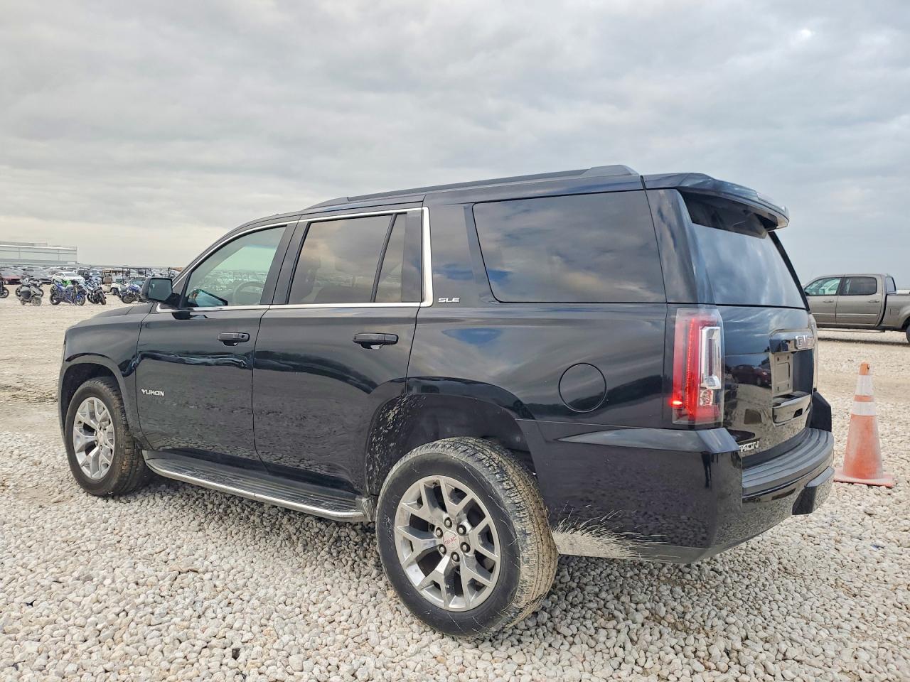 2015 Gmc Yukon Sle Black vin: 1GKS1AKC5FR705629