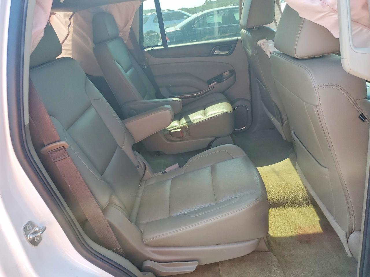 2017 Gmc Yukon Slt White vin: 1GKS1BKC0HR147679