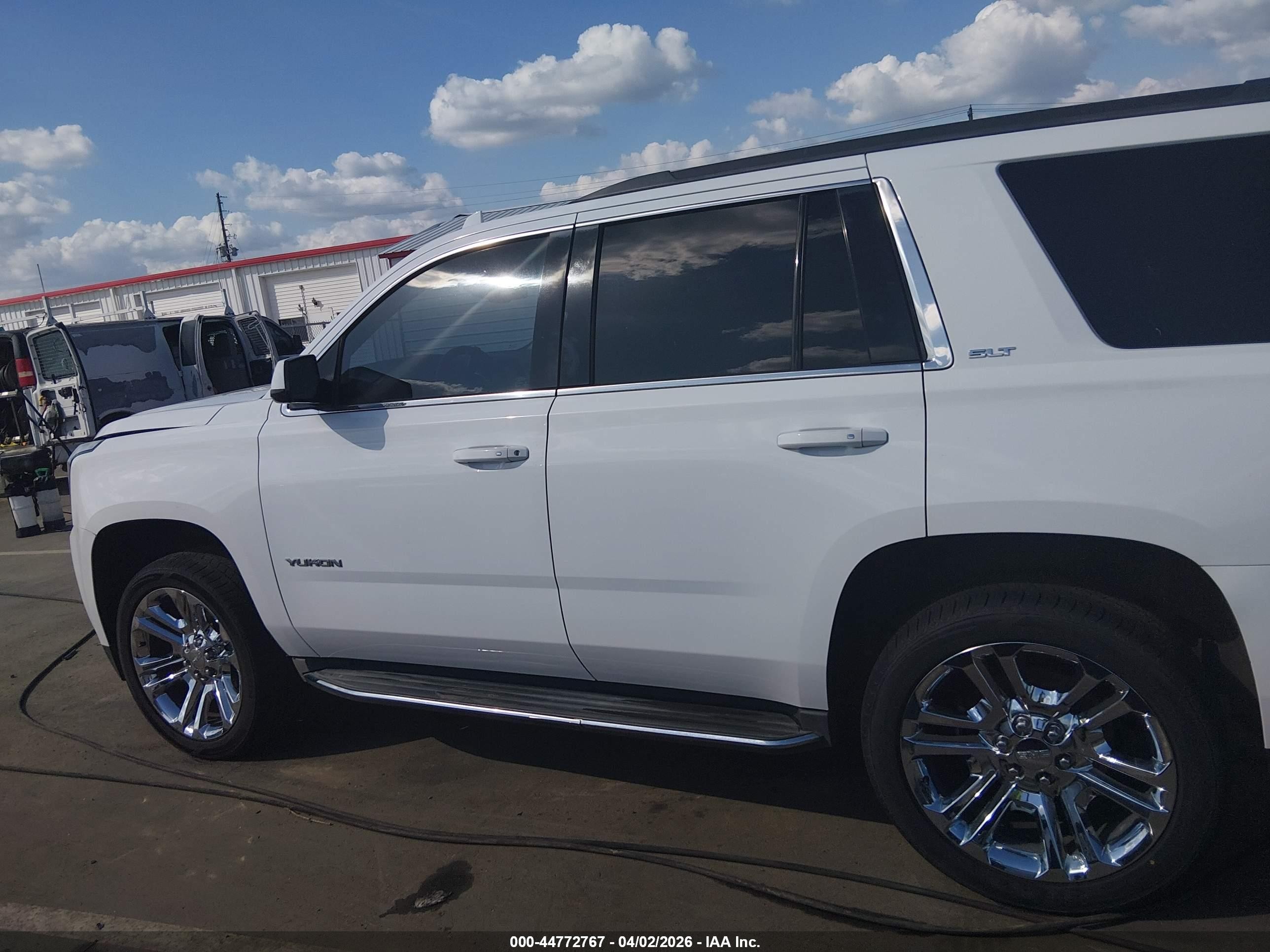 2016 Gmc Yukon Slt Белый vin: 1GKS1BKC1GR432938