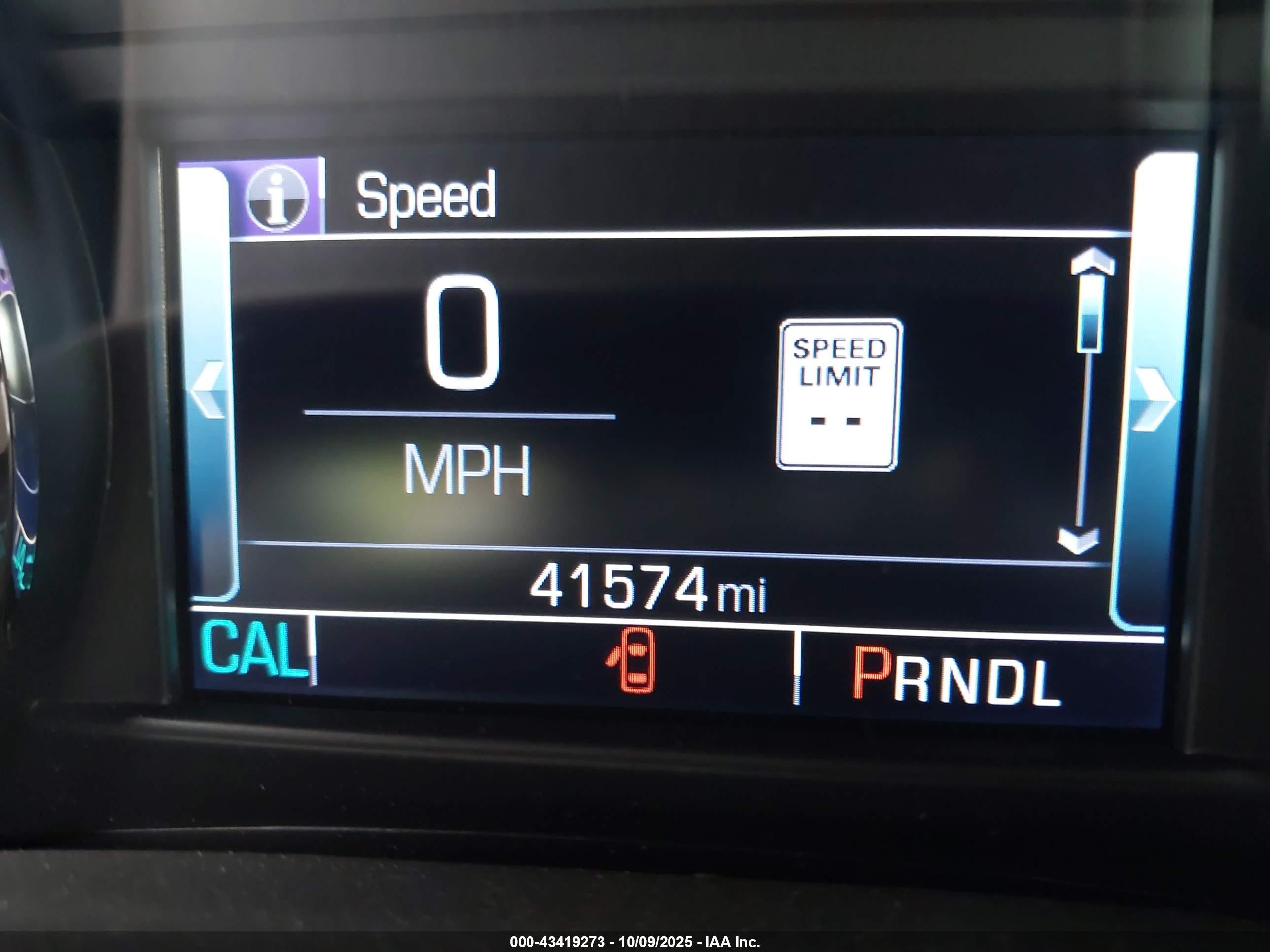 2018 Gmc Yukon Slt Серебряный vin: 1GKS1BKC1JR369458