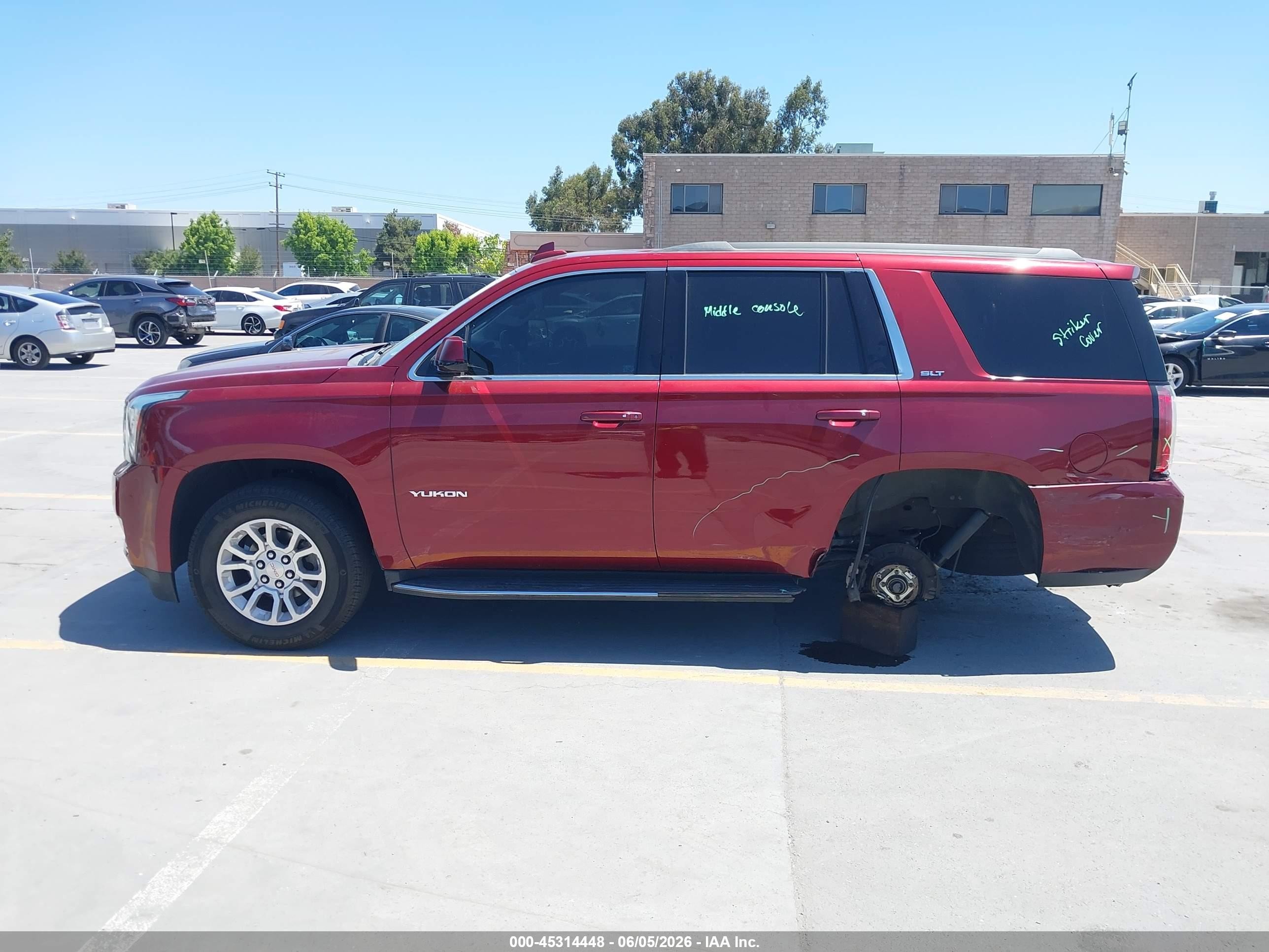 2018 Gmc Yukon Slt Red vin: 1GKS1BKC1JR400739
