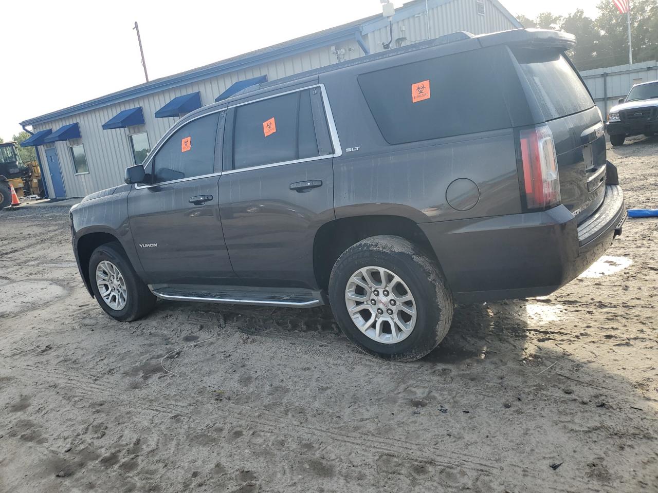 2015 Gmc Yukon Slt Черный vin: 1GKS1BKC6FR250294 Damage: Left Rear Door Applique, Broken, Replacement Required