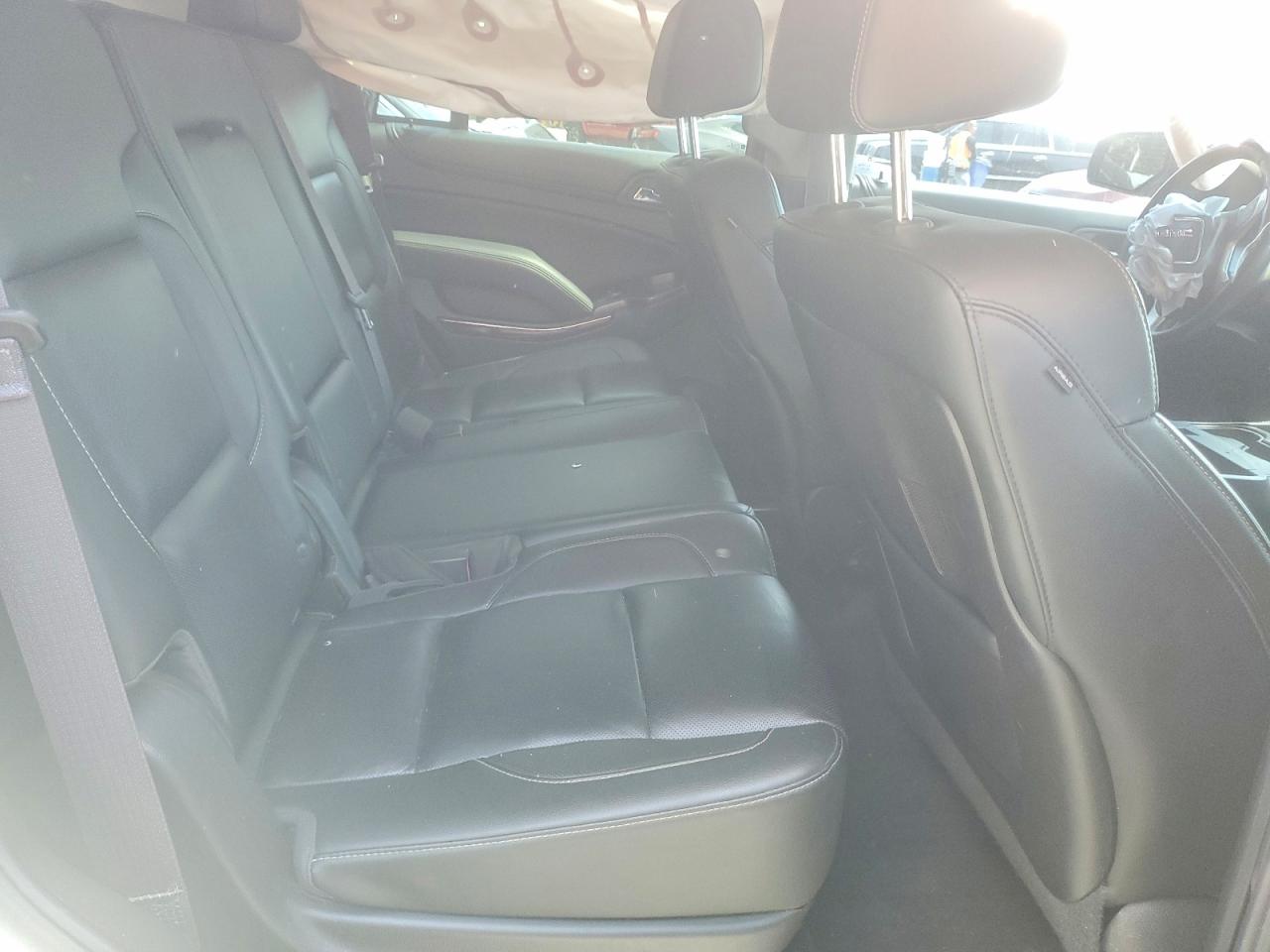 2015 Gmc Yukon Slt Серебряный vin: 1GKS1BKC9FR252542