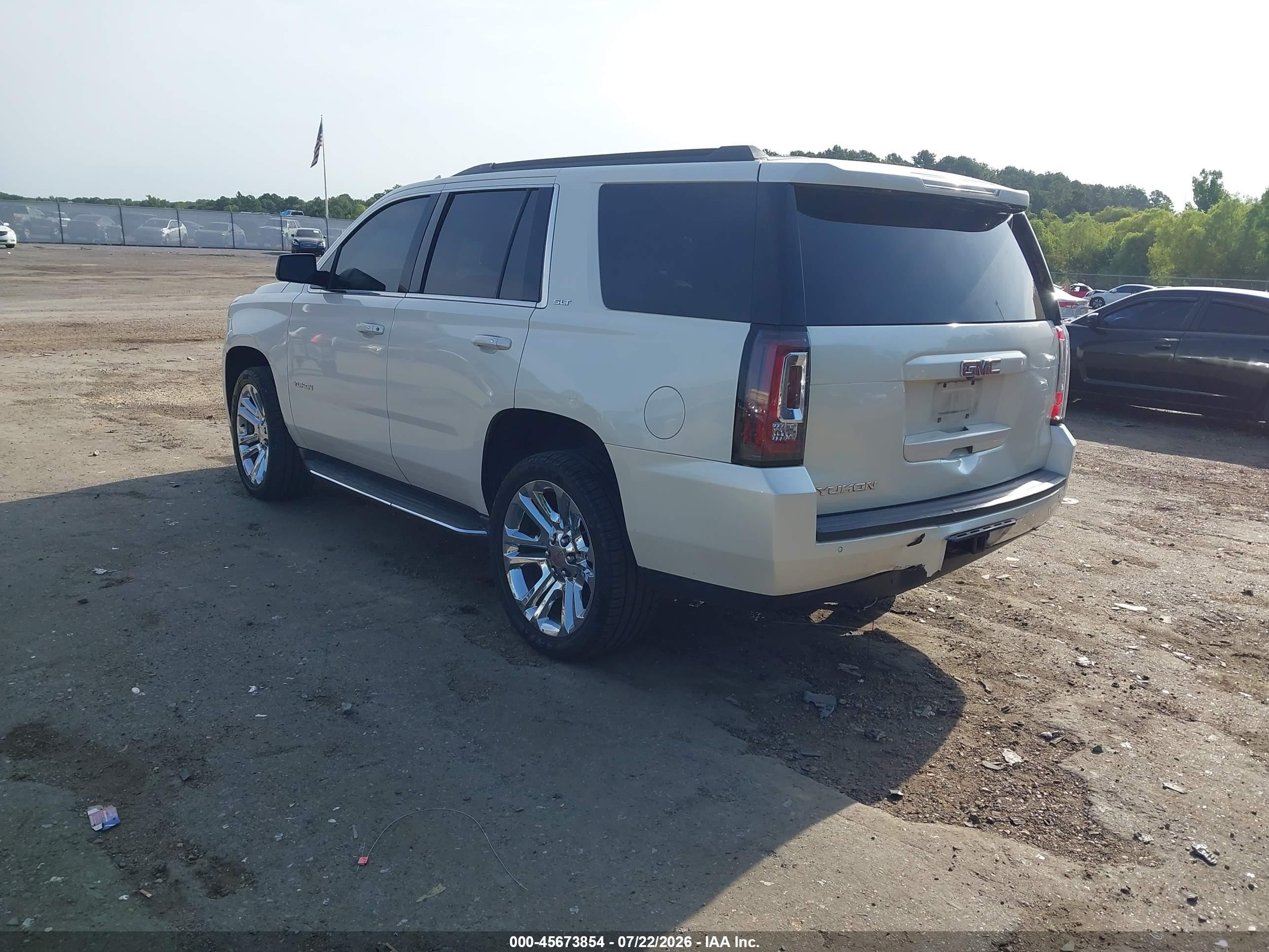 2015 Gmc Yukon Slt White vin: 1GKS1BKC9FR604633