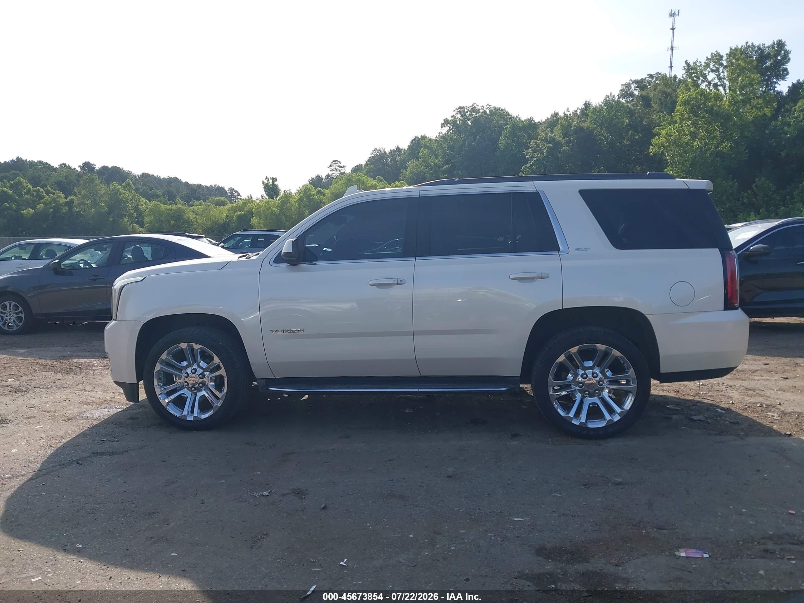 2015 Gmc Yukon Slt White vin: 1GKS1BKC9FR604633