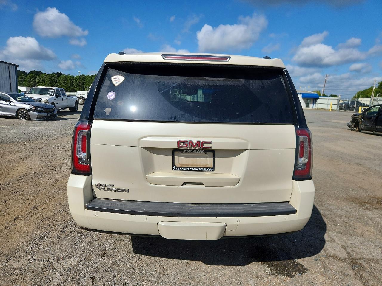 2015 Gmc Yukon Slt White vin: 1GKS1BKCXFR610165