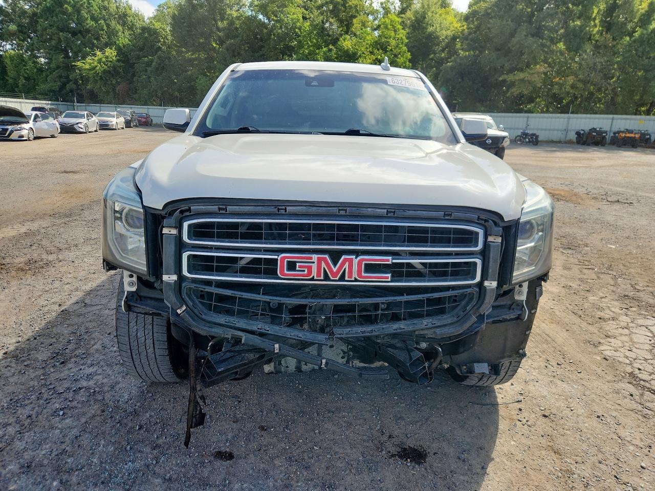 2015 Gmc Yukon Slt White vin: 1GKS1BKCXFR610165