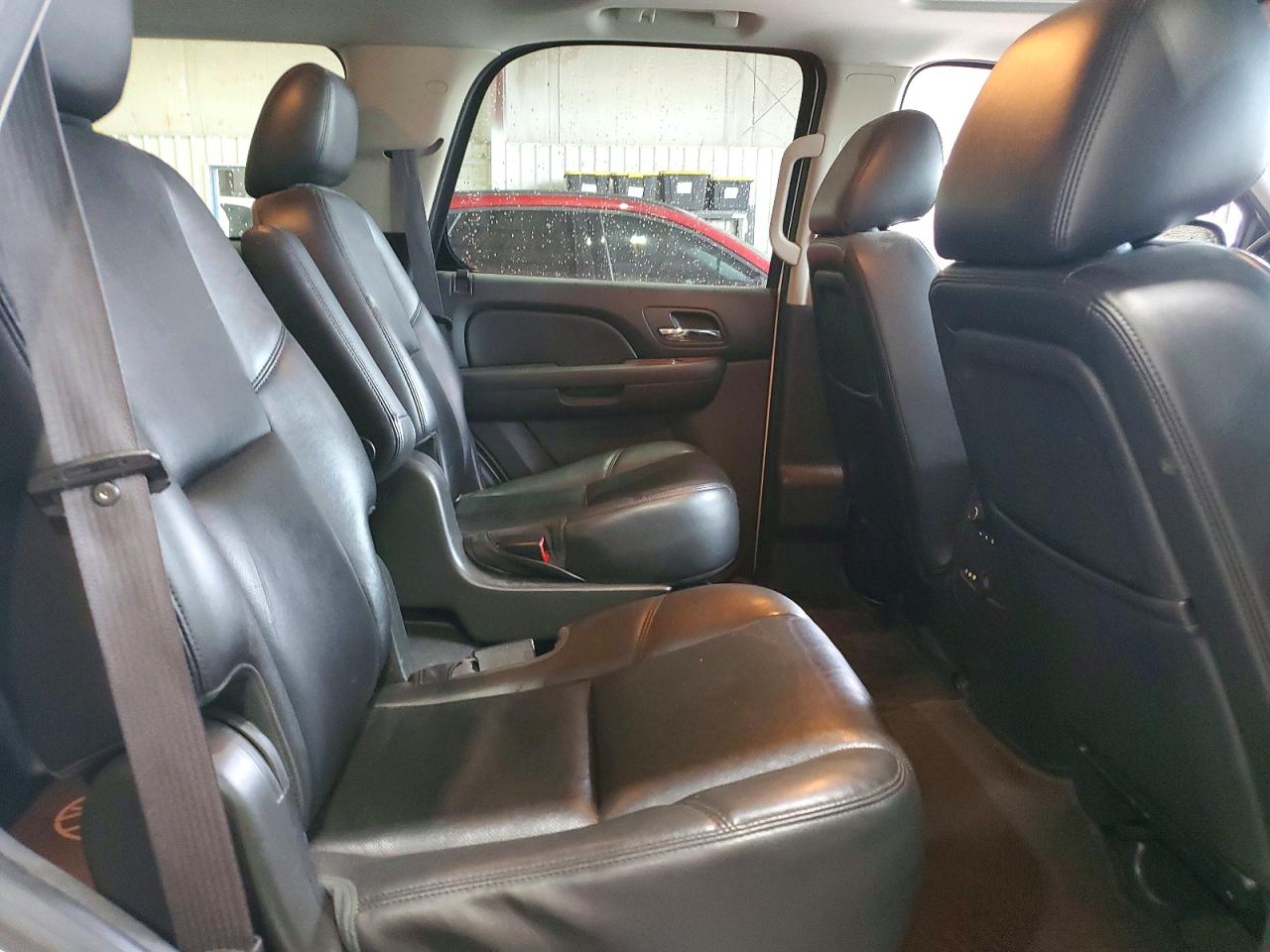 2013 Gmc Yukon Slt White vin: 1GKS1CE00DR249078