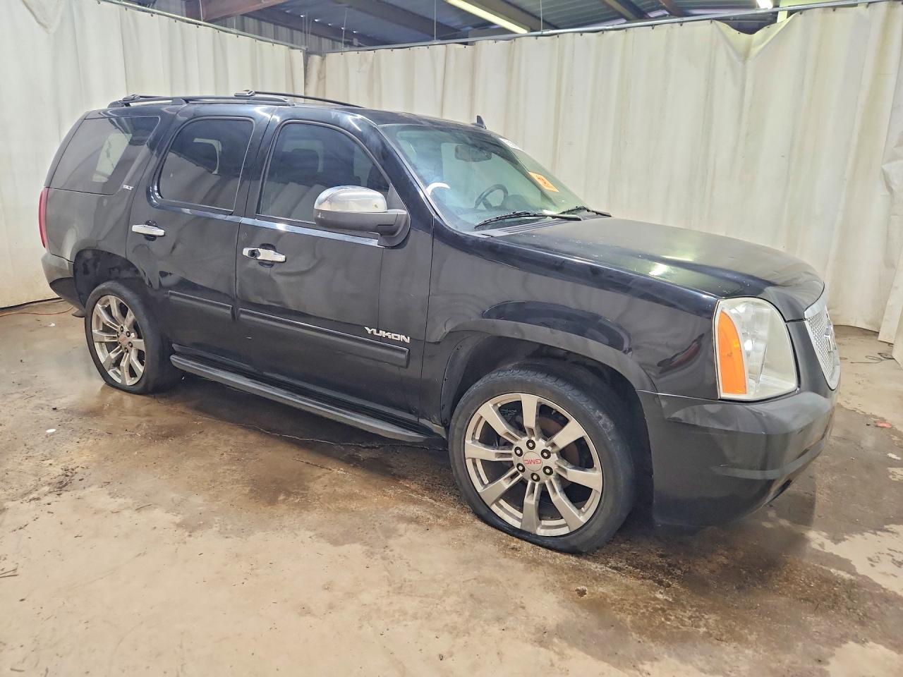 2013 Gmc Yukon Slt Black vin: 1GKS1CE01DR182636