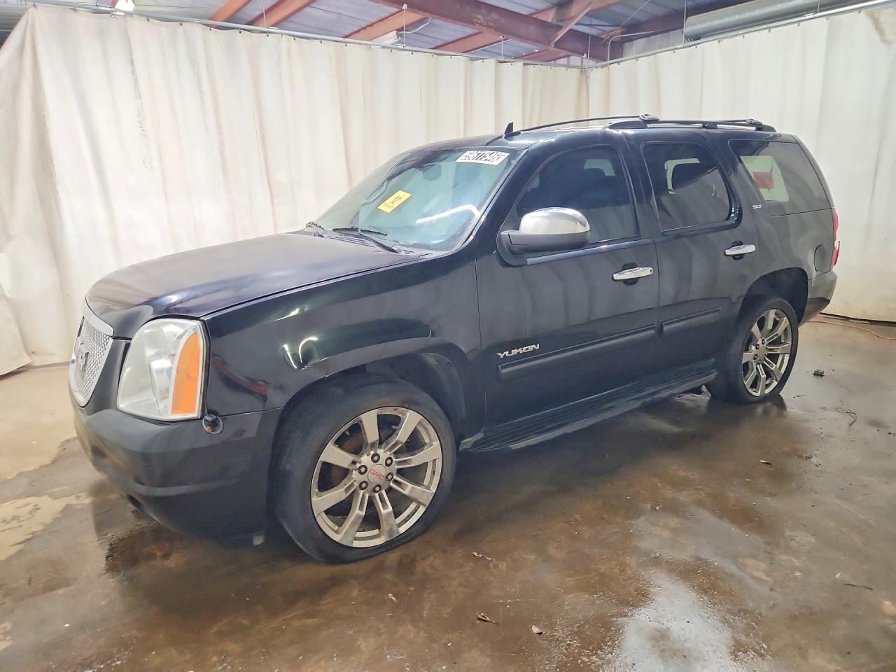 1GKS1CE01DR182636
