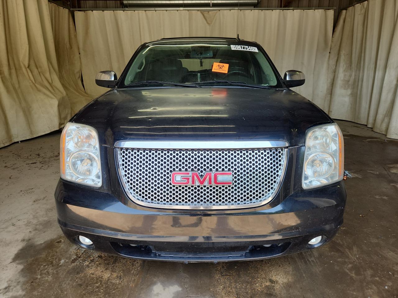 2013 Gmc Yukon Slt Black vin: 1GKS1CE01DR182636 Damage: Hood, Hail Damage, 10 Or More