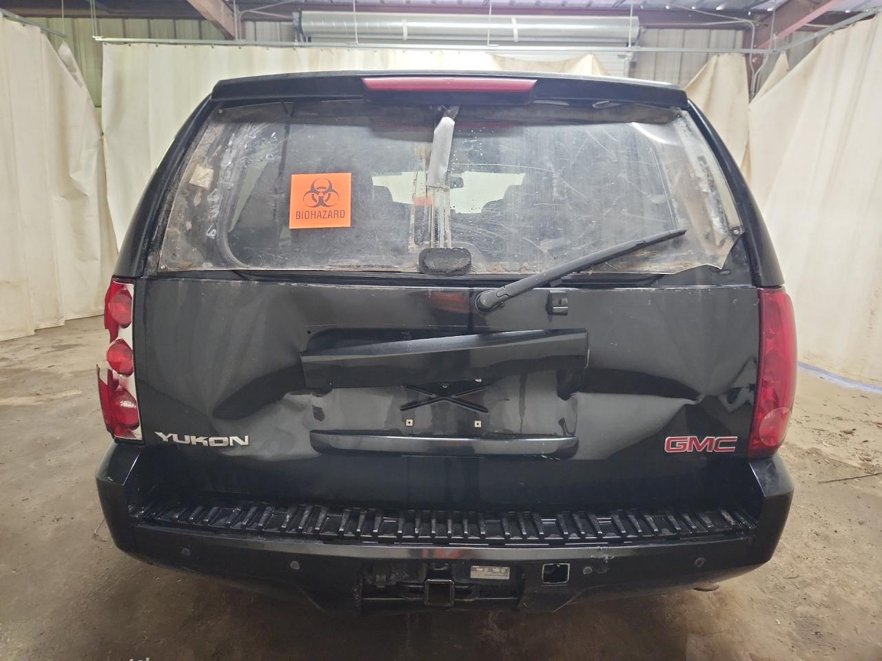 2013 Gmc Yukon Slt Black vin: 1GKS1CE01DR182636 Damage: Rear Glass, Broken, Replacement Required