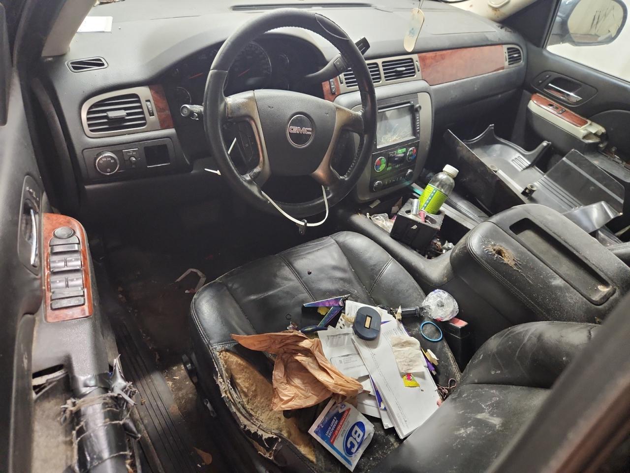 2013 Gmc Yukon Slt Black vin: 1GKS1CE01DR182636 Damage: Steering Wheel, Cut, > 12 Inches
