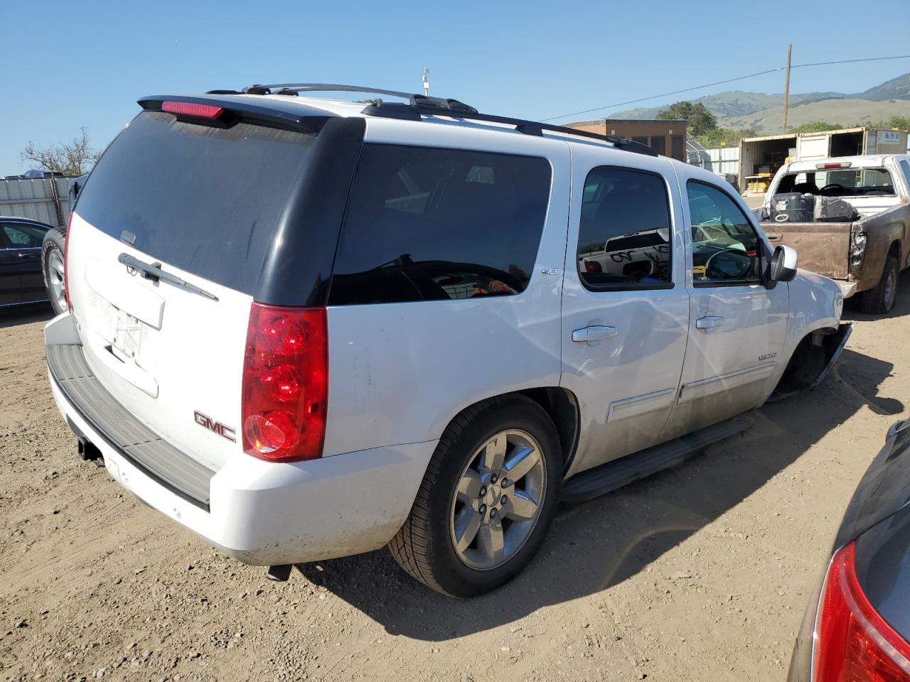 2012 Gmc Yukon Slt White vin: 1GKS1CE02CR254507