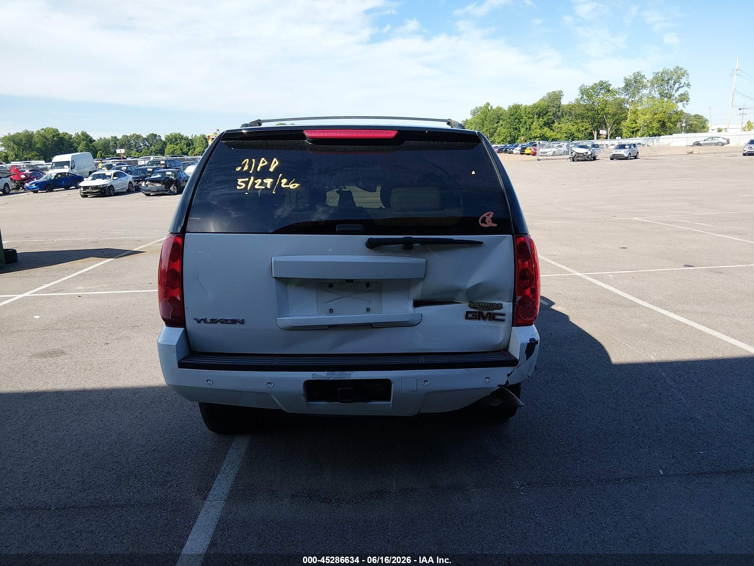 2014 Gmc Yukon Slt White vin: 1GKS1CE02ER185773