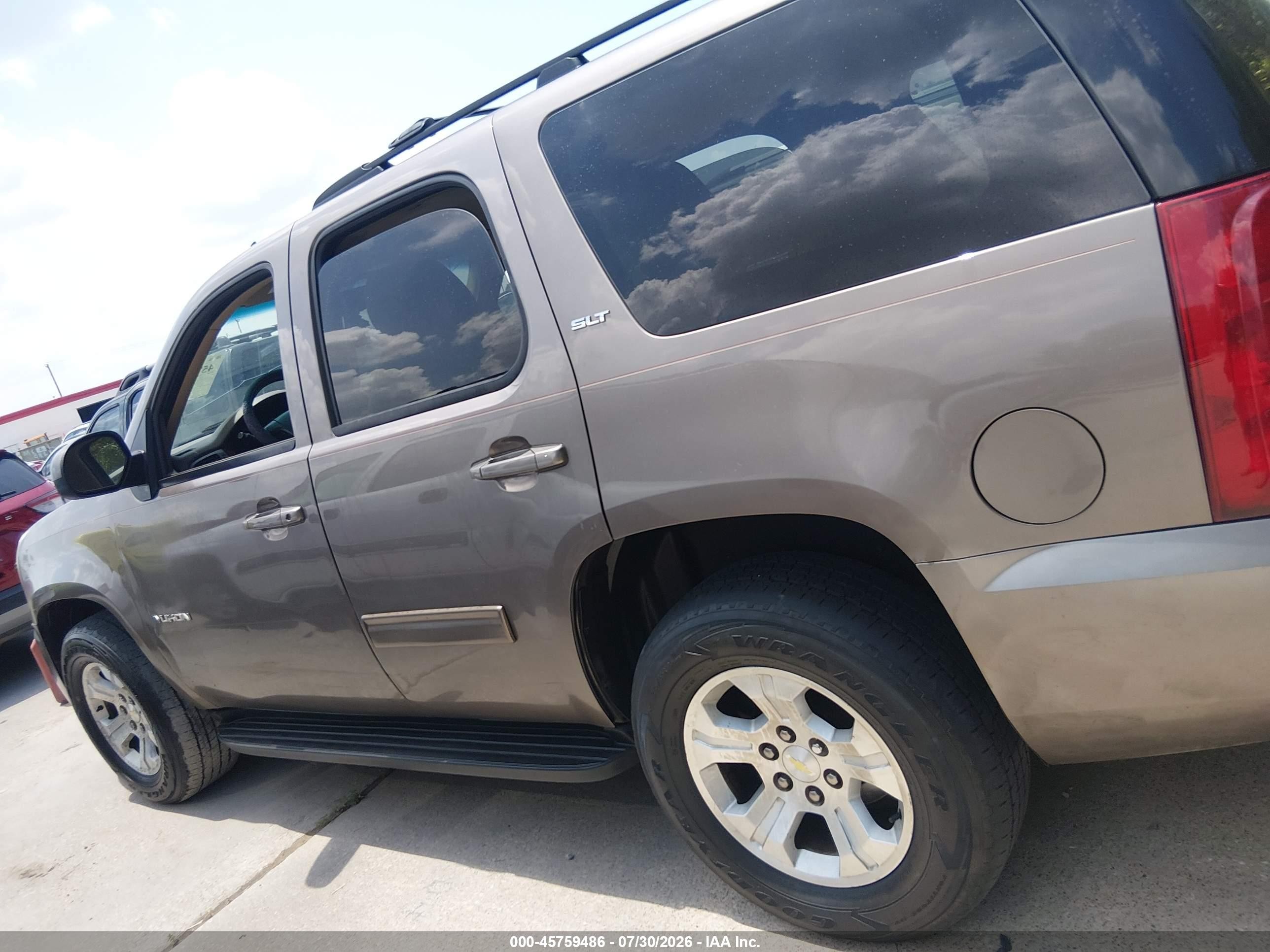 2011 Gmc Yukon Slt Бежевый vin: 1GKS1CE05BR218535