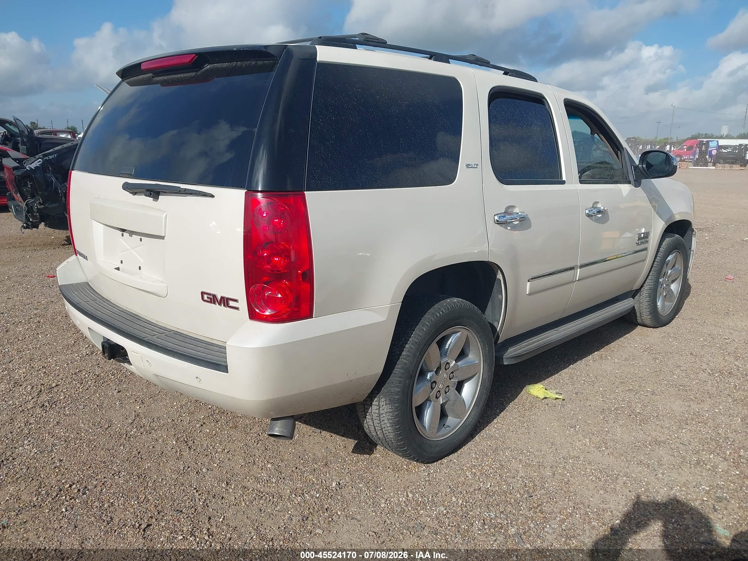 2013 Gmc Yukon Slt White vin: 1GKS1CE05DR200751