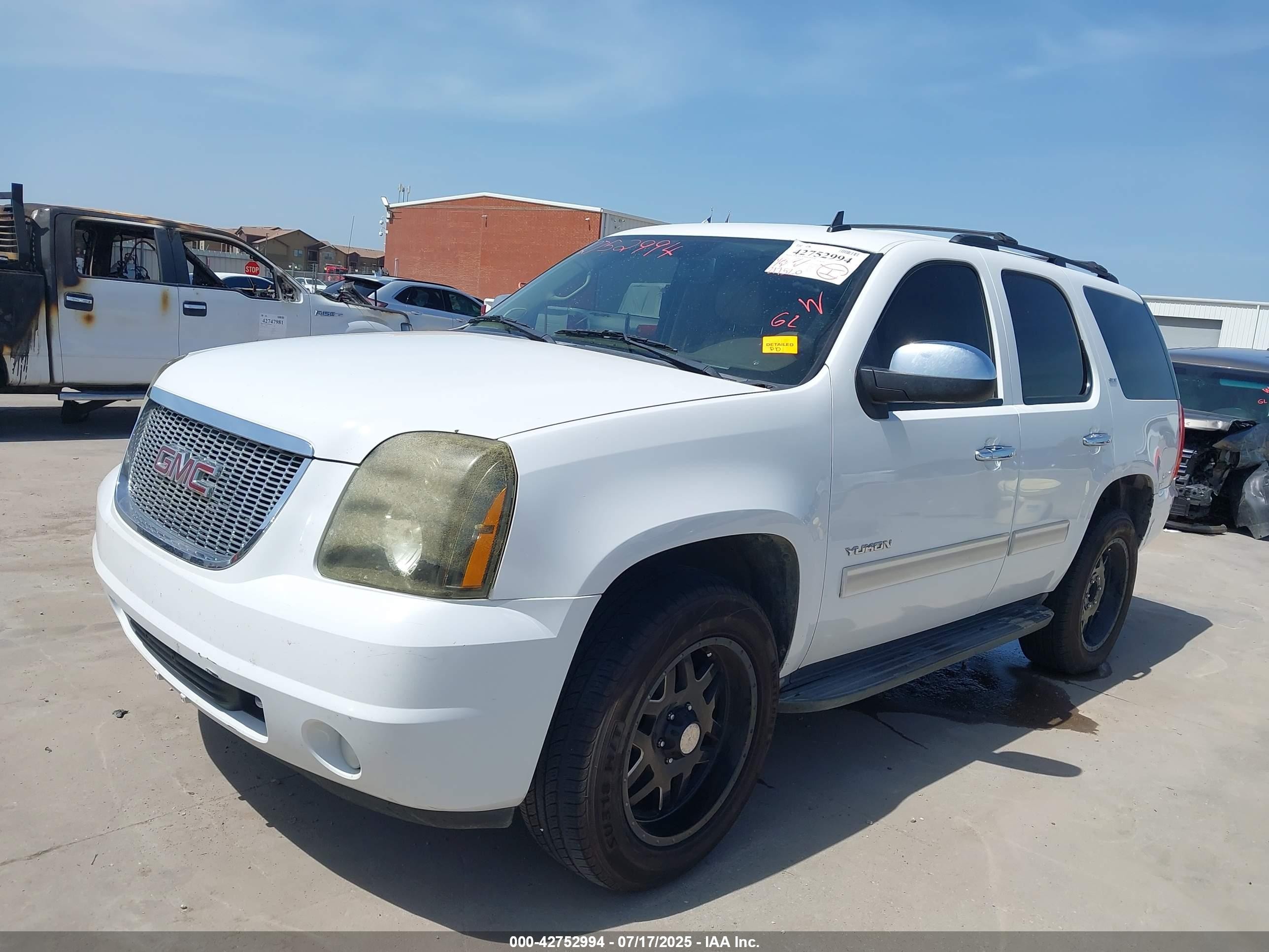 2011 Gmc Yukon Slt White vin: 1GKS1CE06BR383820