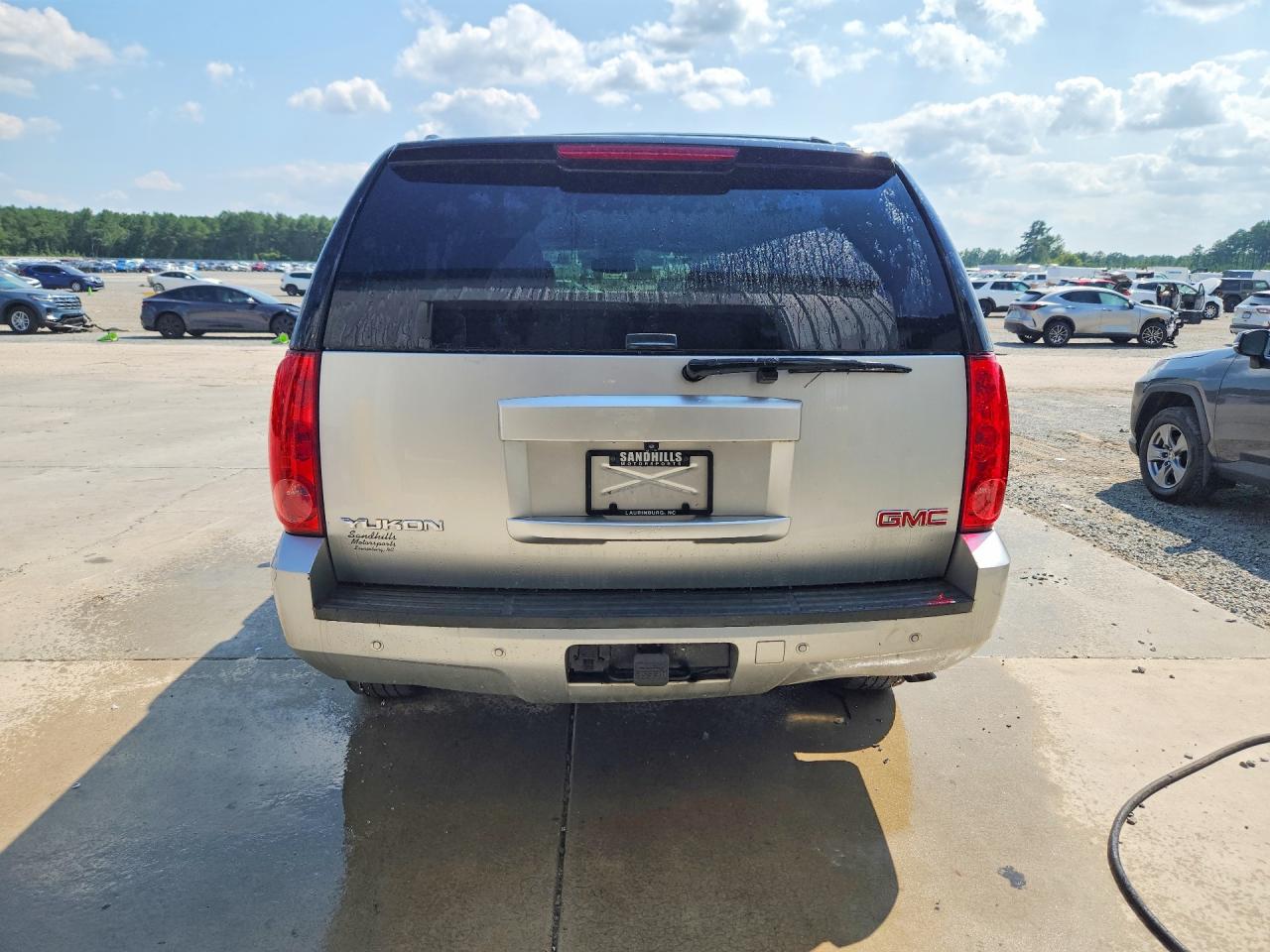 2014 Gmc Yukon Slt Silver vin: 1GKS1CE06ER247756