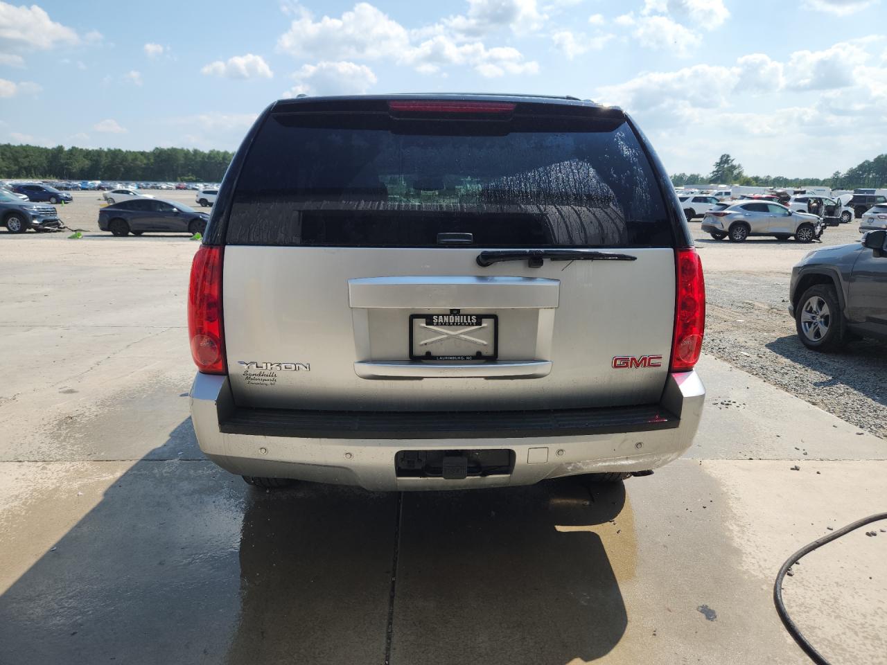 2014 Gmc Yukon Slt Silver vin: 1GKS1CE06ER247756 Damage: Rear Bumper, Multiple Scratches Heavy, 4
