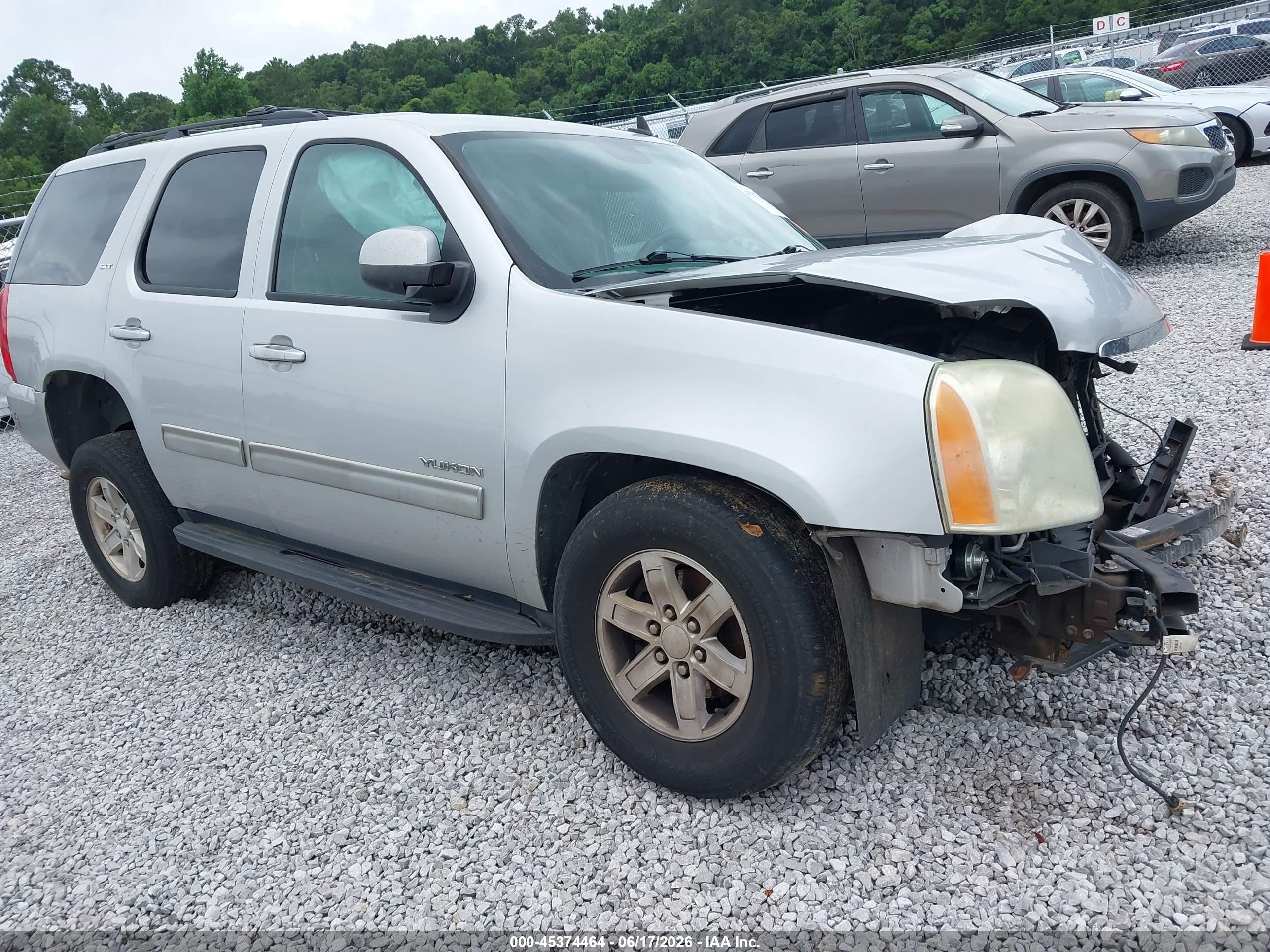 2011 Gmc Yukon Slt Silver vin: 1GKS1CE07BR167779