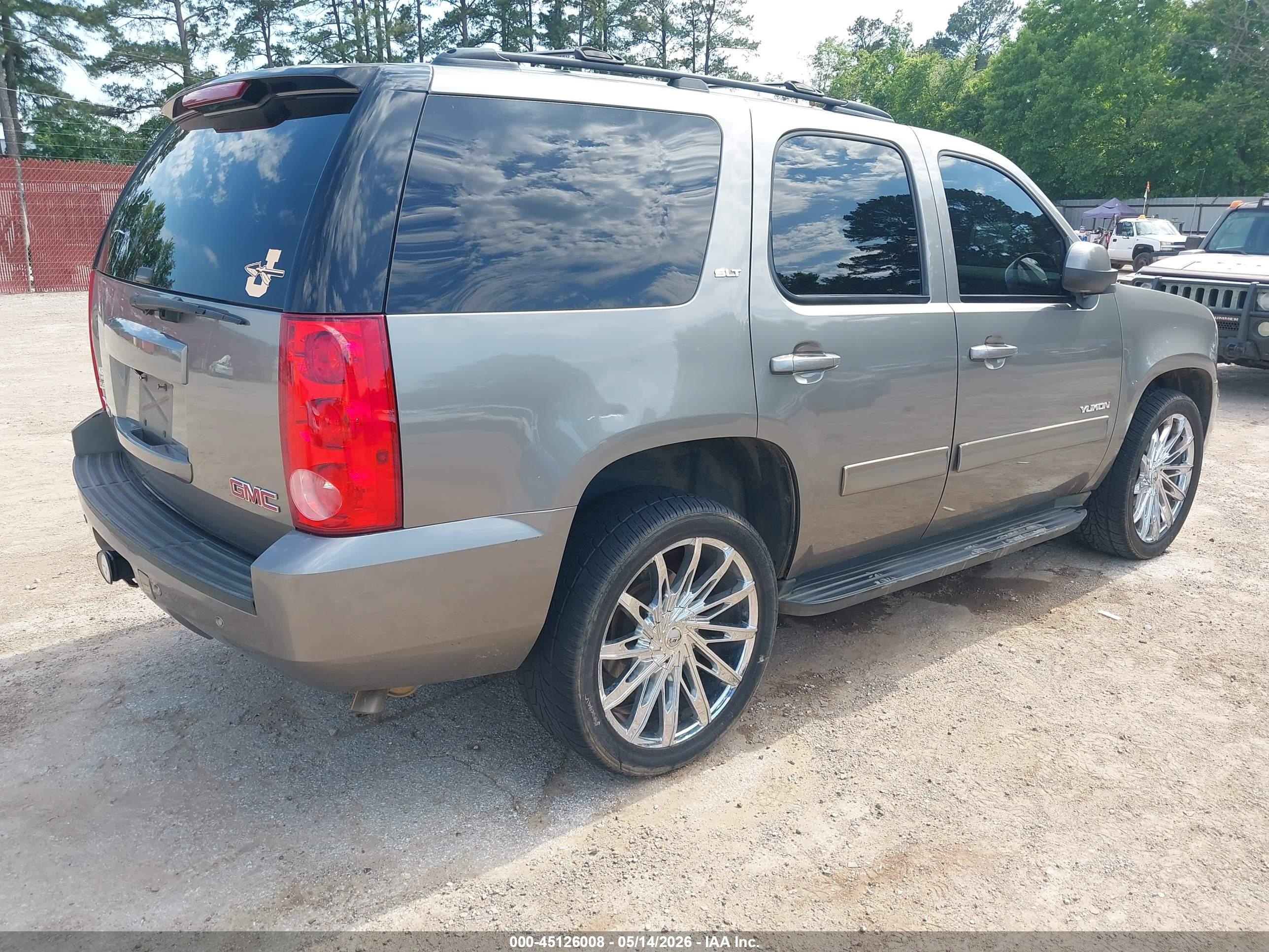 2012 Gmc Yukon Slt Silver vin: 1GKS1CE07CR246533
