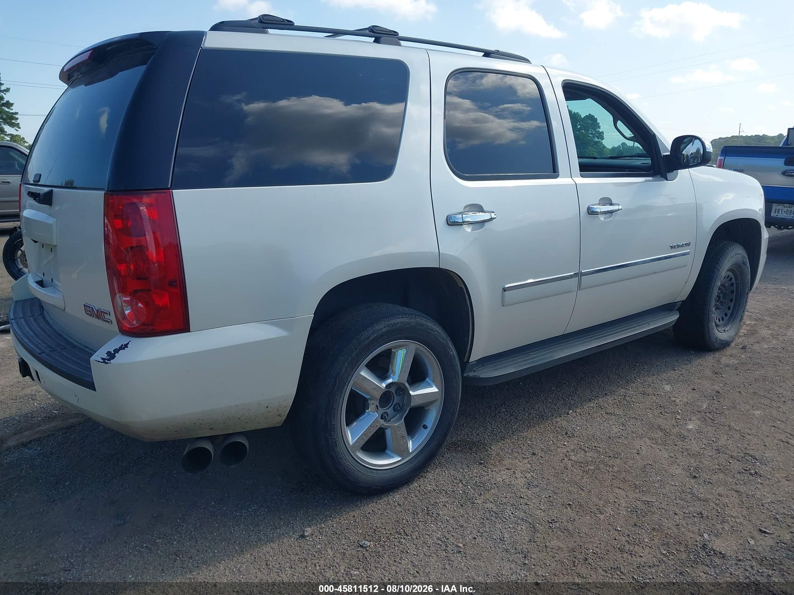 2013 Gmc Yukon Slt White vin: 1GKS1CE07DR120660