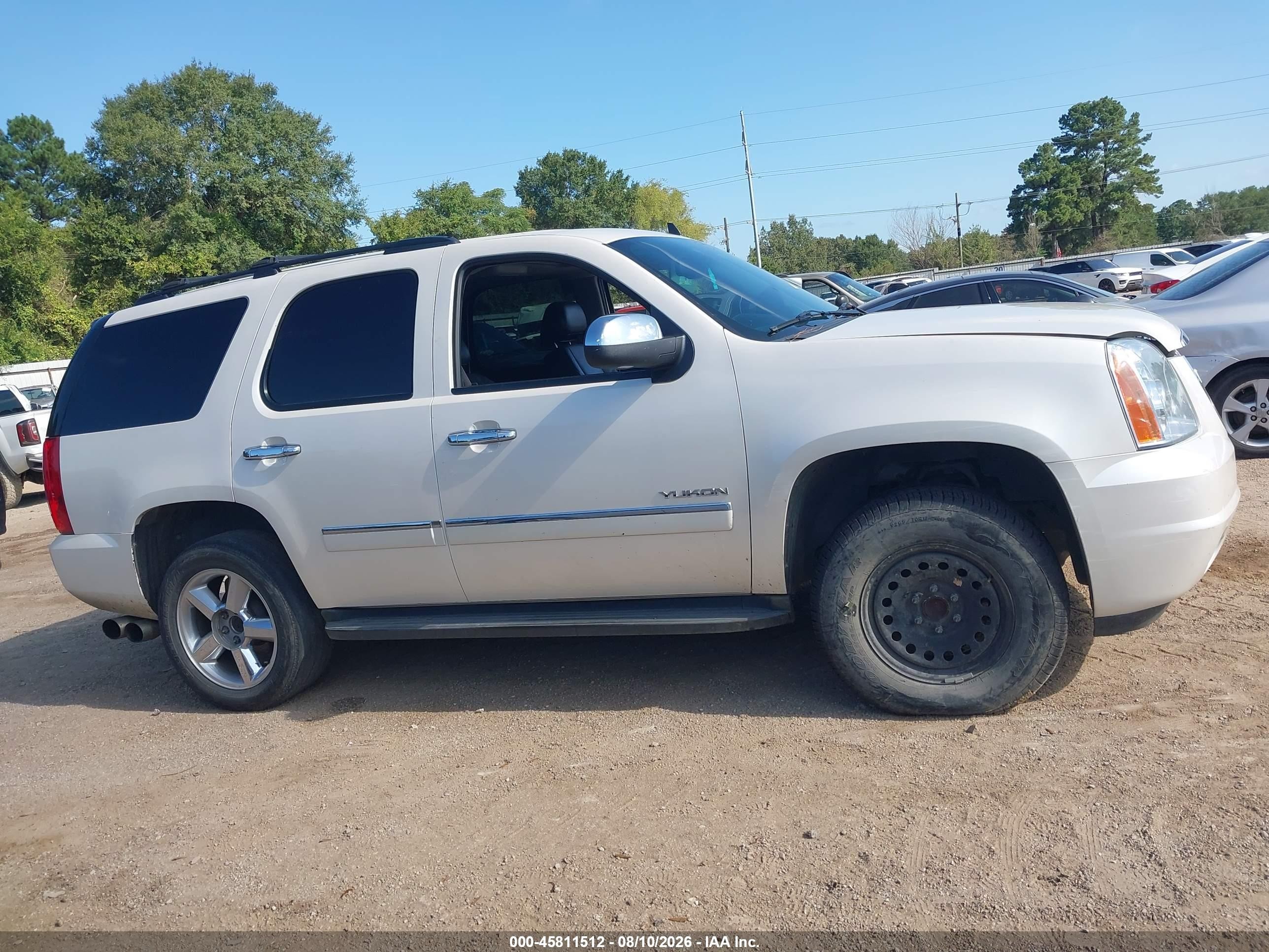 2013 Gmc Yukon Slt White vin: 1GKS1CE07DR120660