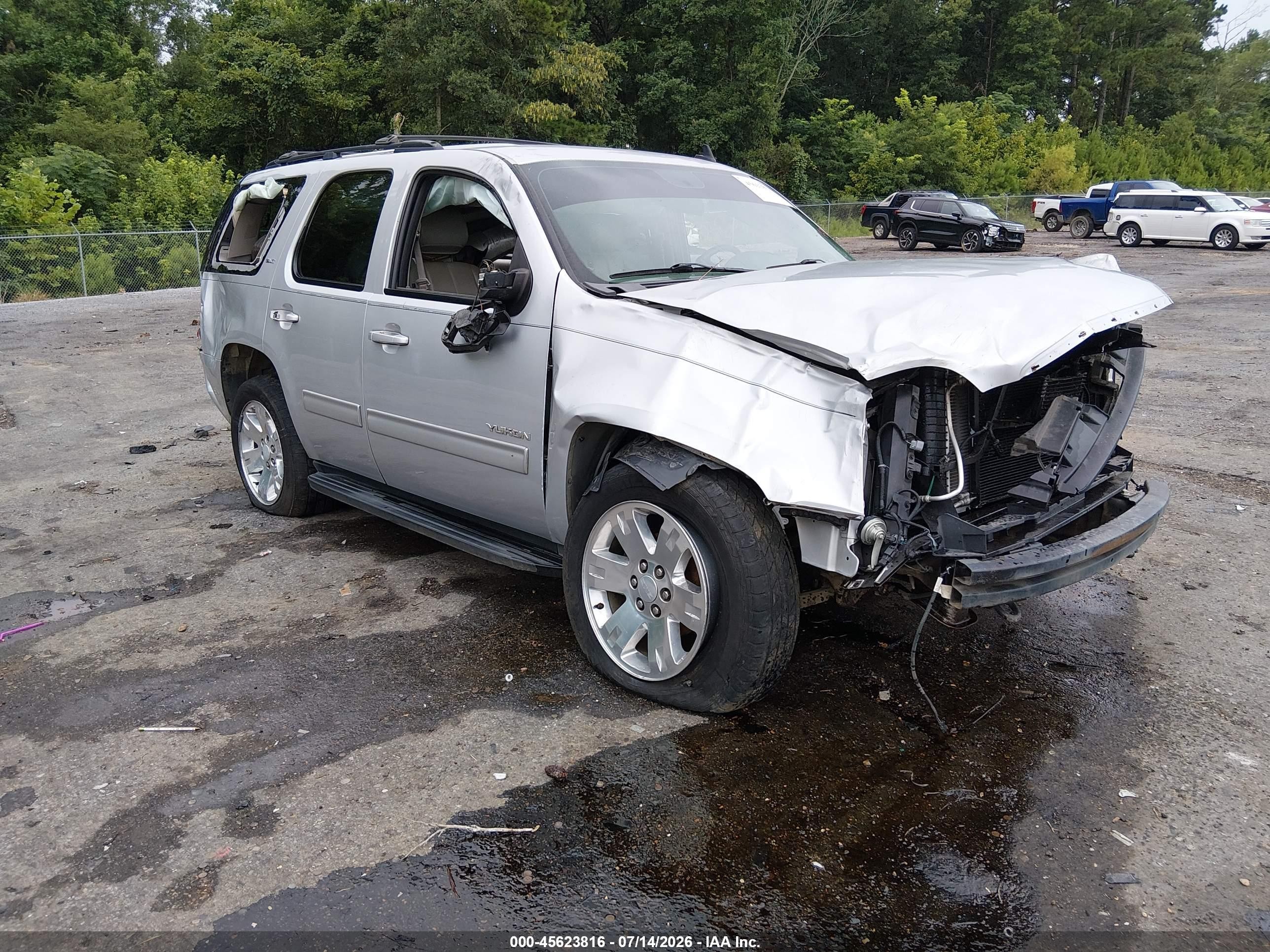 2014 Gmc Yukon Slt Silver vin: 1GKS1CE07ER141896
