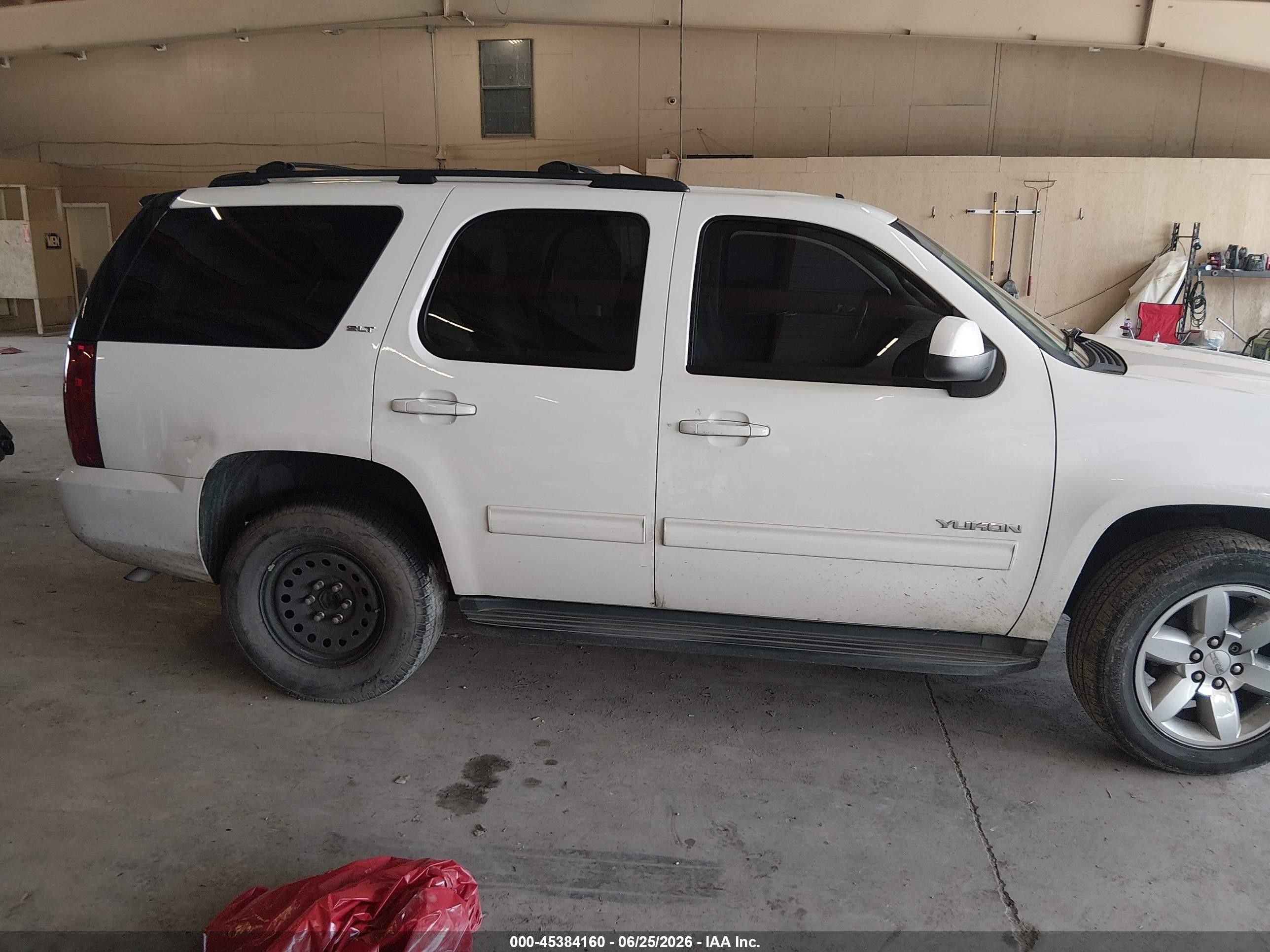 2014 Gmc Yukon Slt White vin: 1GKS1CE07ER153773