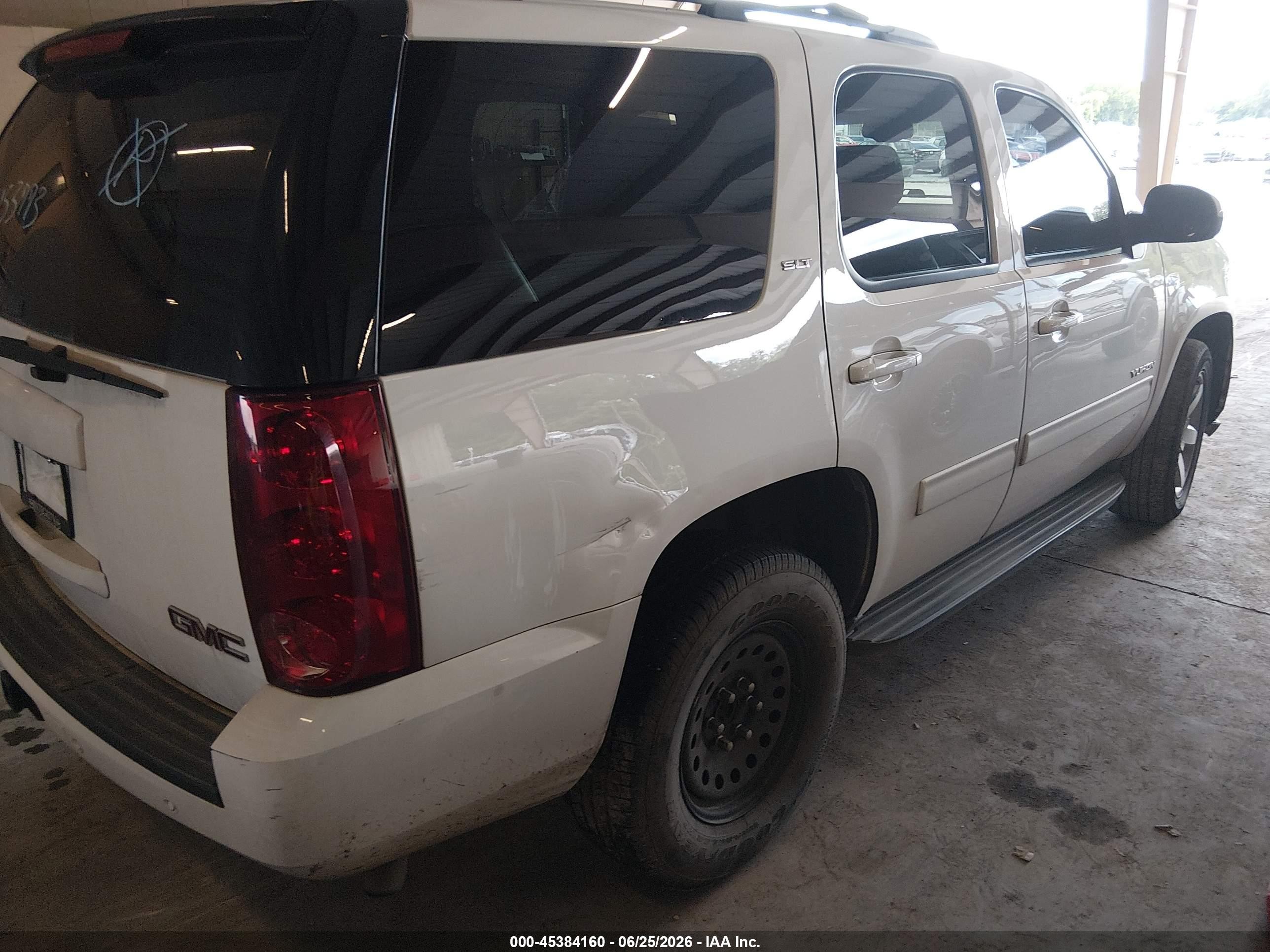 2014 Gmc Yukon Slt White vin: 1GKS1CE07ER153773