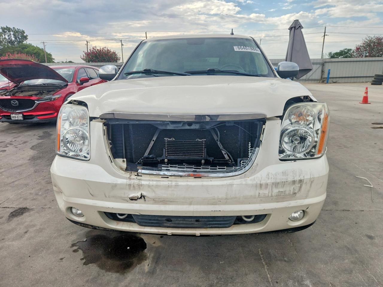 2013 Gmc Yukon Slt White vin: 1GKS1CE08DR324867
