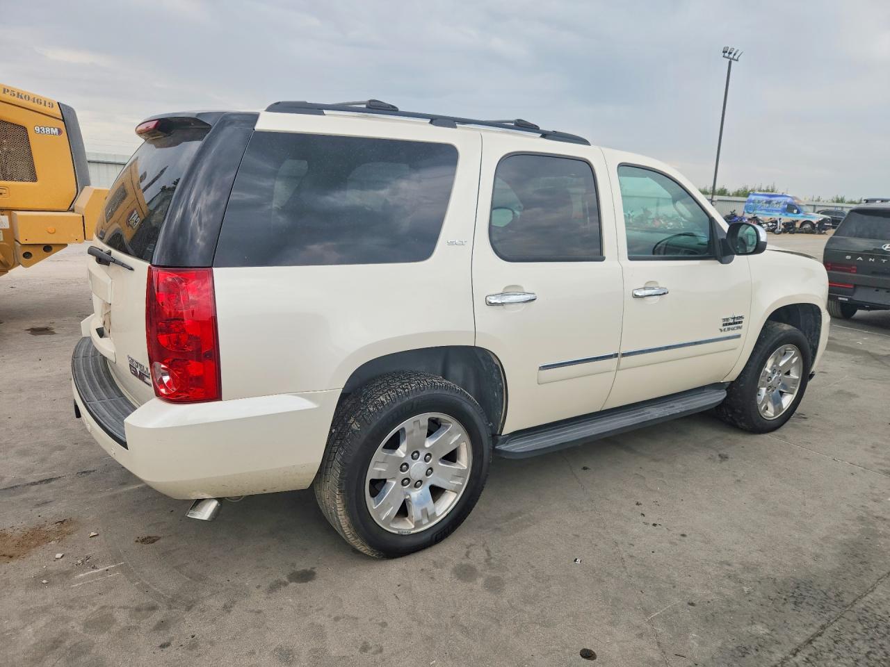 2013 Gmc Yukon Slt White vin: 1GKS1CE08DR324867