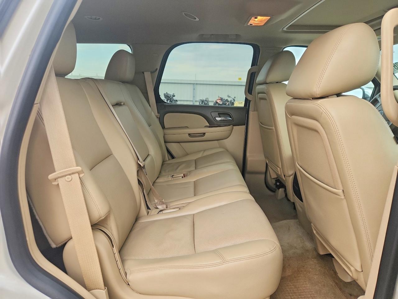 2013 Gmc Yukon Slt White vin: 1GKS1CE08DR324867