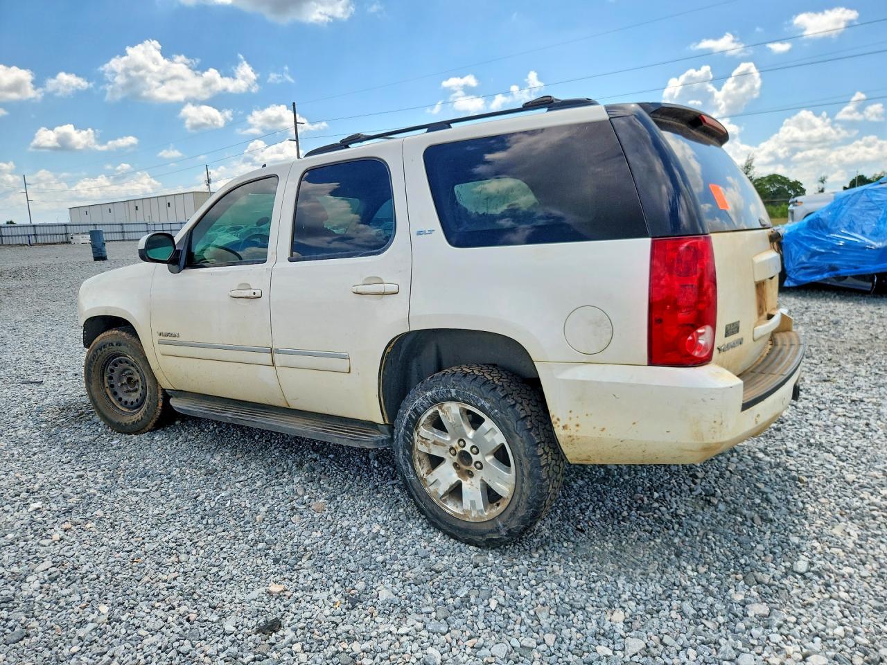 2014 Gmc Yukon Slt White vin: 1GKS1CE08ER138327
