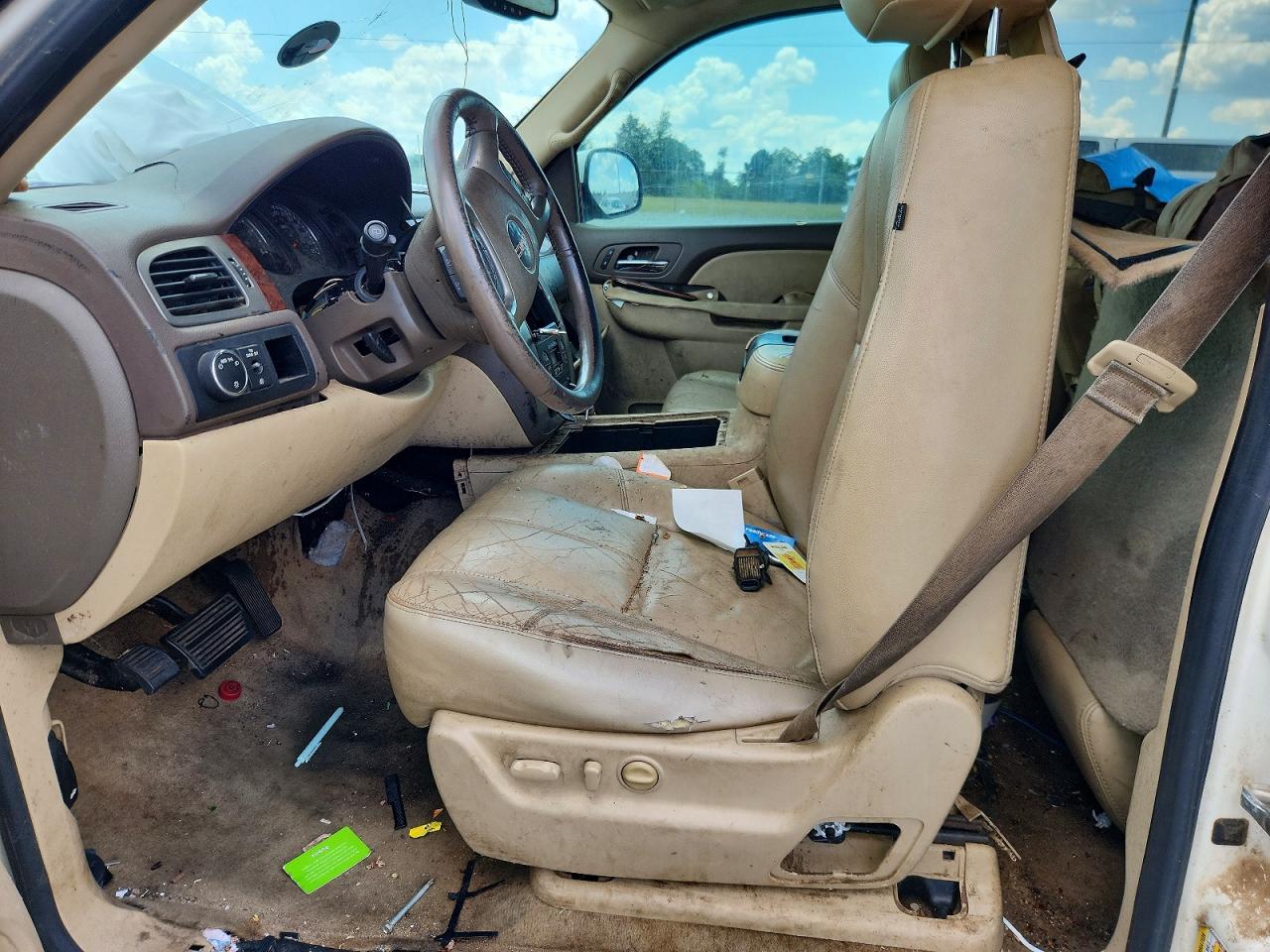 2014 Gmc Yukon Slt White vin: 1GKS1CE08ER138327