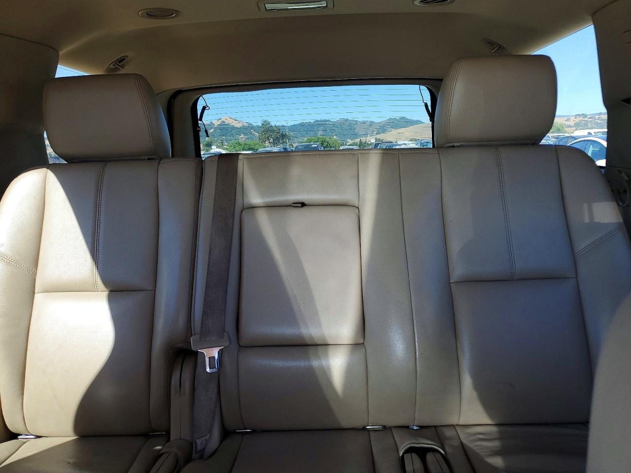 2013 Gmc Yukon Slt Silver vin: 1GKS1CE0XDR153863