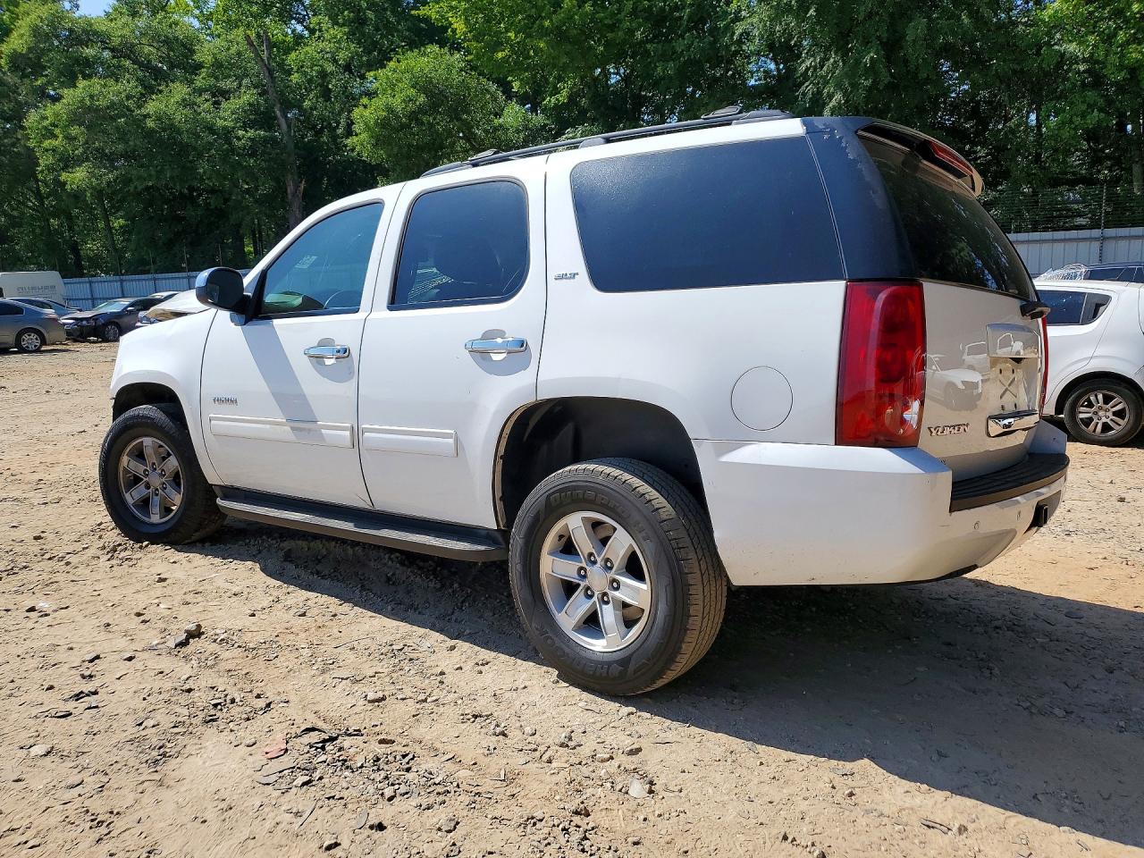 2013 Gmc Yukon Slt White vin: 1GKS1CE0XDR235169