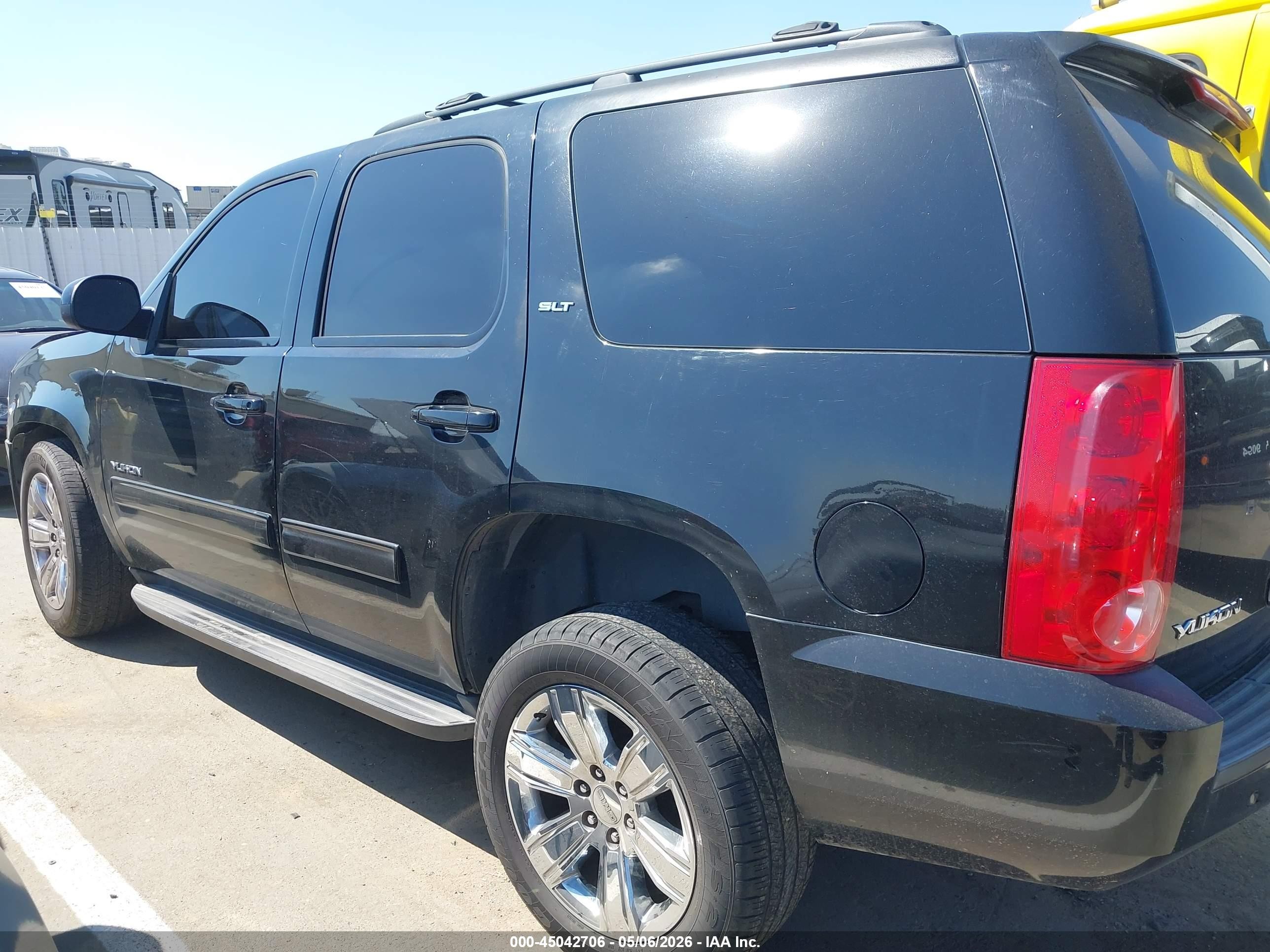 2014 Gmc Yukon Slt Черный vin: 1GKS1CE0XER216395