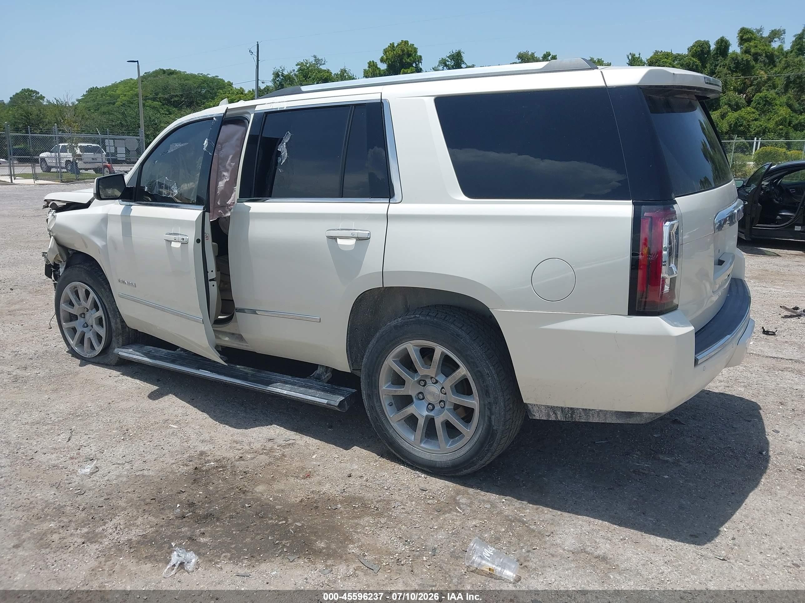 2015 Gmc Yukon Denali White vin: 1GKS1CKJ0FR599018