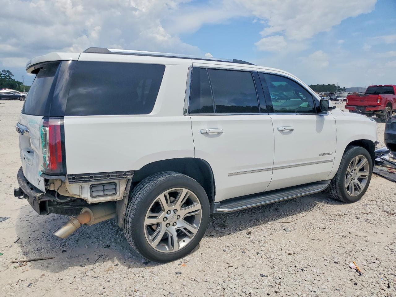 2015 Gmc Yukon Denali White vin: 1GKS1CKJ1FR528619