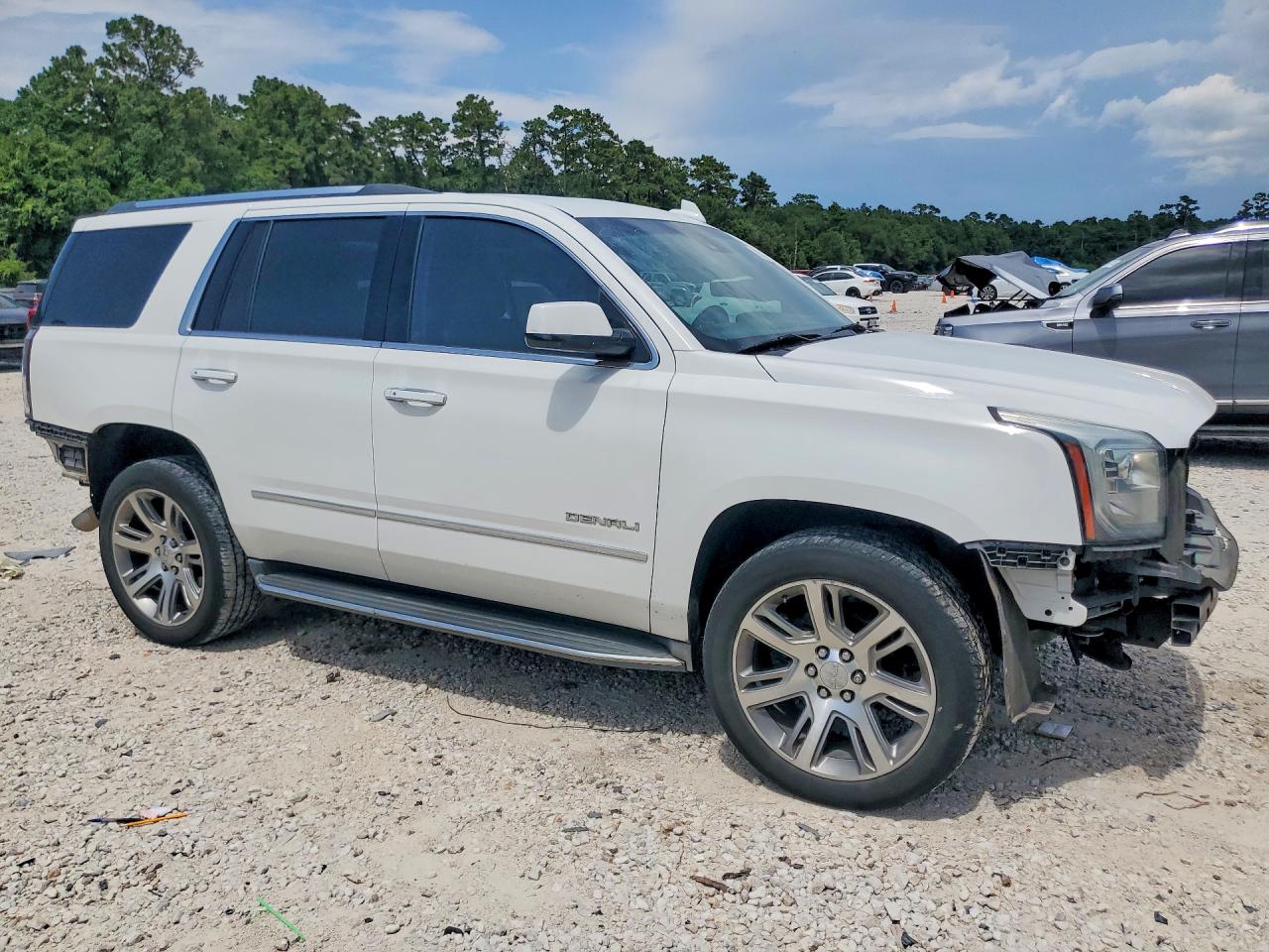 2015 Gmc Yukon Denali White vin: 1GKS1CKJ1FR528619