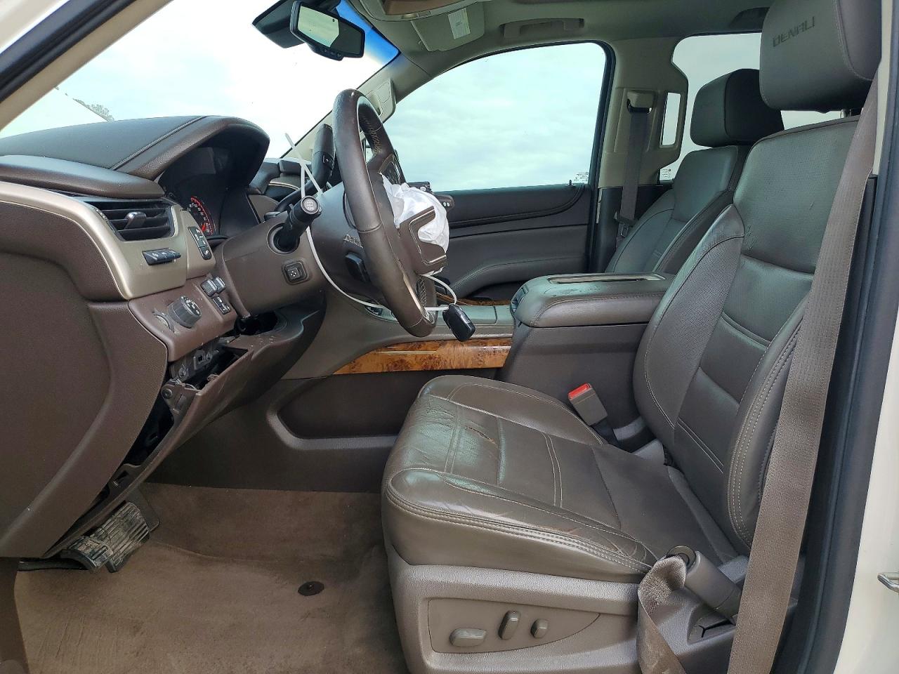 2015 Gmc Yukon Denali White vin: 1GKS1CKJ5FR299913