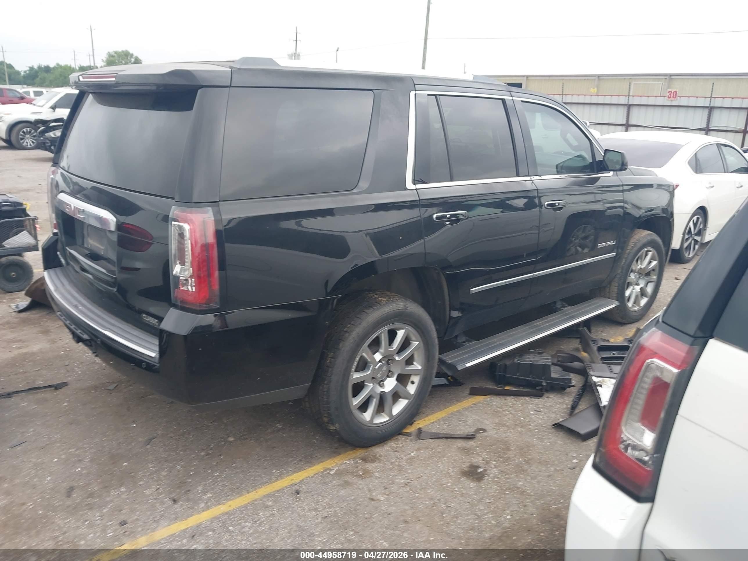 2015 Gmc Yukon Denali Черный vin: 1GKS1CKJ7FR624738