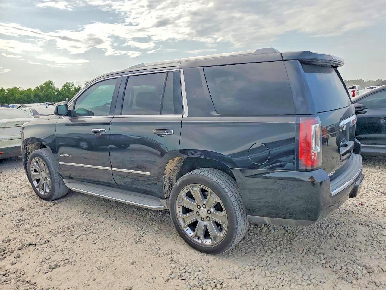2015 Gmc Yukon Denali Black vin: 1GKS1CKJ9FR176373